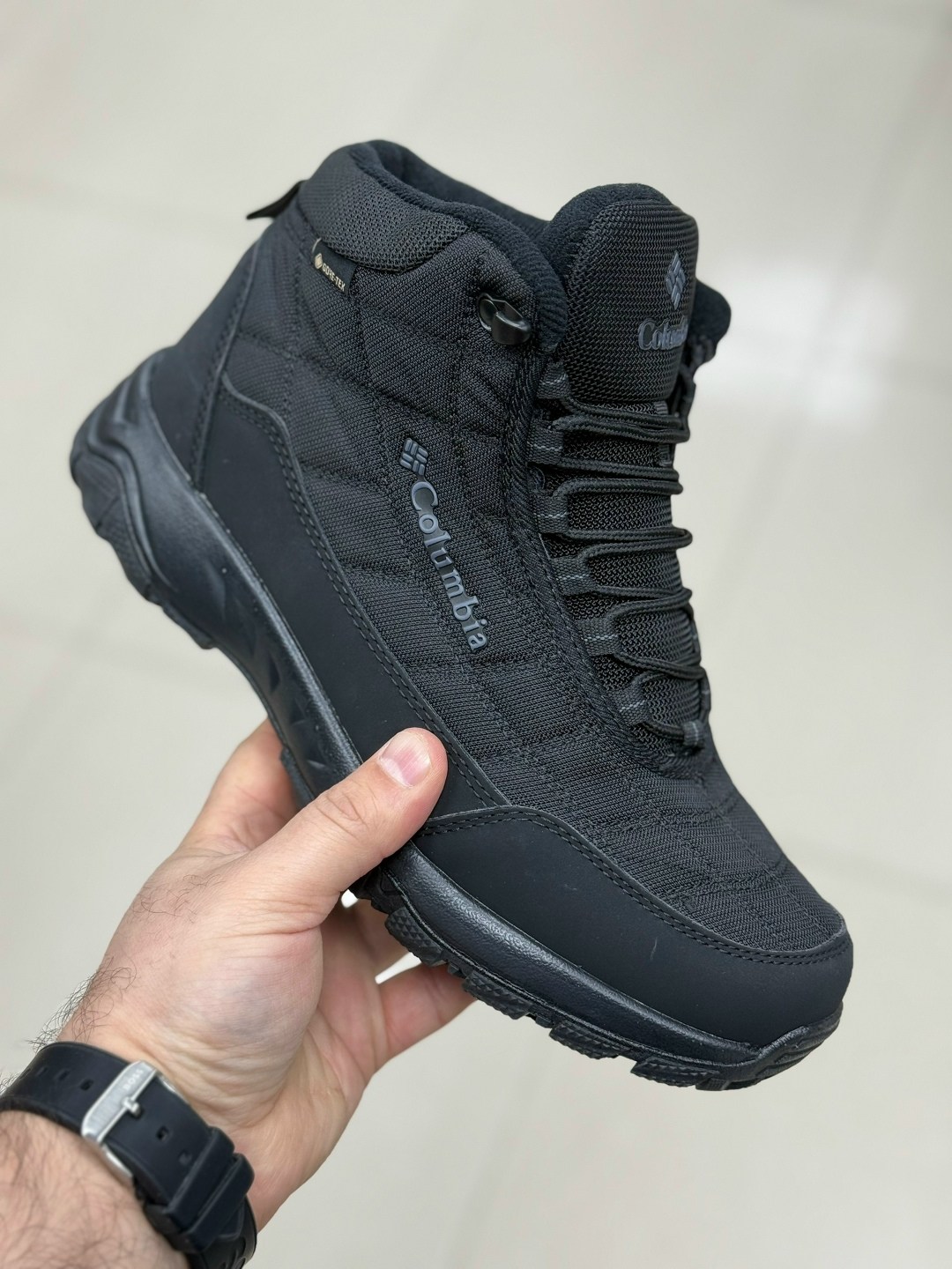 кроссовки мужские зимние,кроссовки,мужские зимние кроссовки columbia,кроссовки зимние columbia,зимние кроссовки