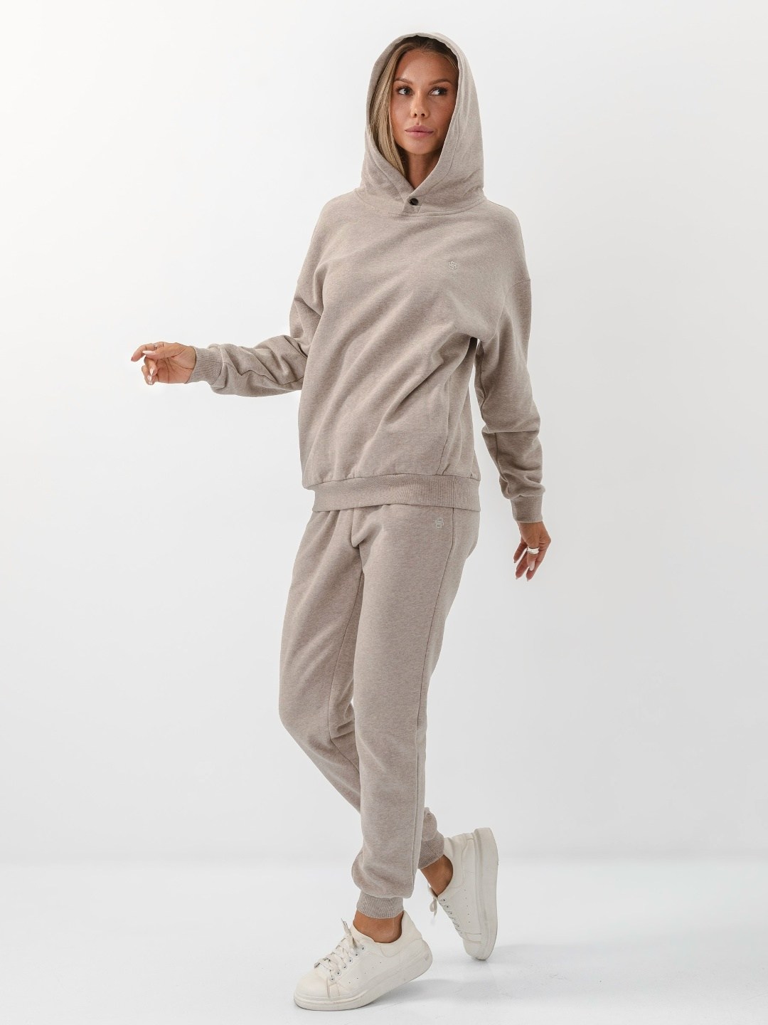 костюмы спортивные,костюм с худи,бежевый спортивный костюм,женский костюм из футера,костюм спортивный для женщин