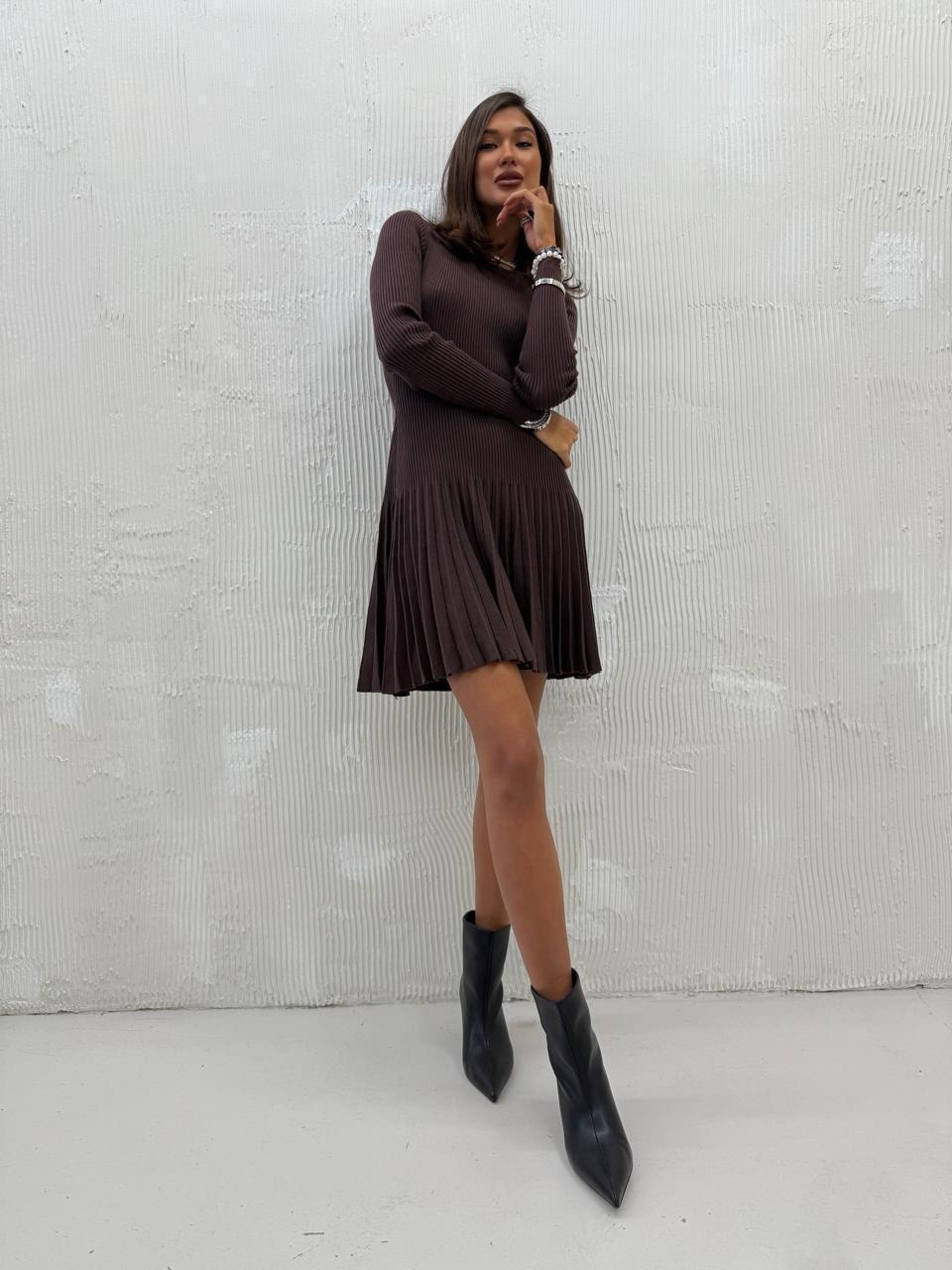 платье женское трикотажное,трикотажное платье,платье,платье с длинными рукавами,платье мини трикотажное плиссированное