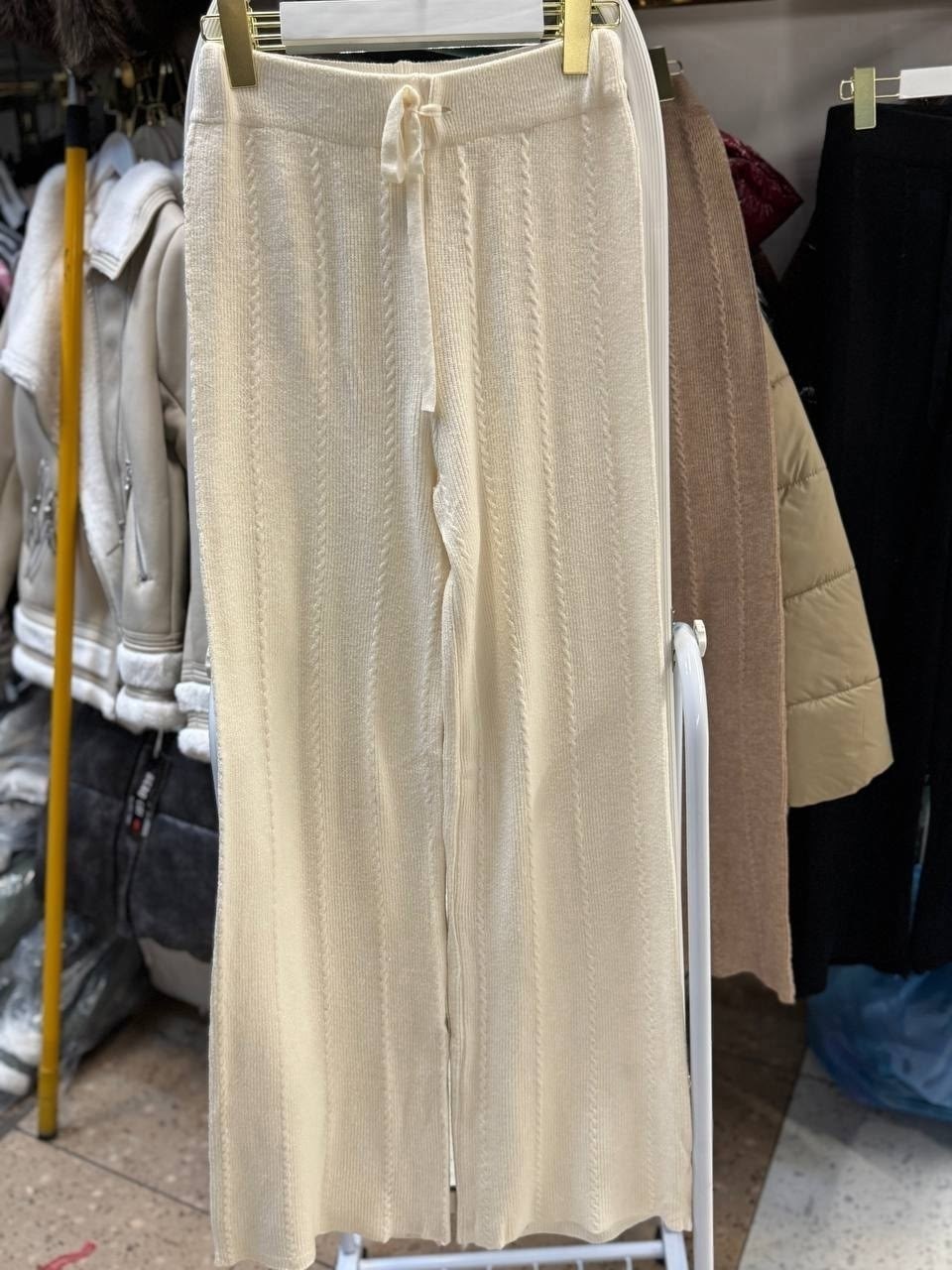 широкие брюки женские,трикотажные брюки,широкие брюки,брюки женские вязаные,вязаные брюки