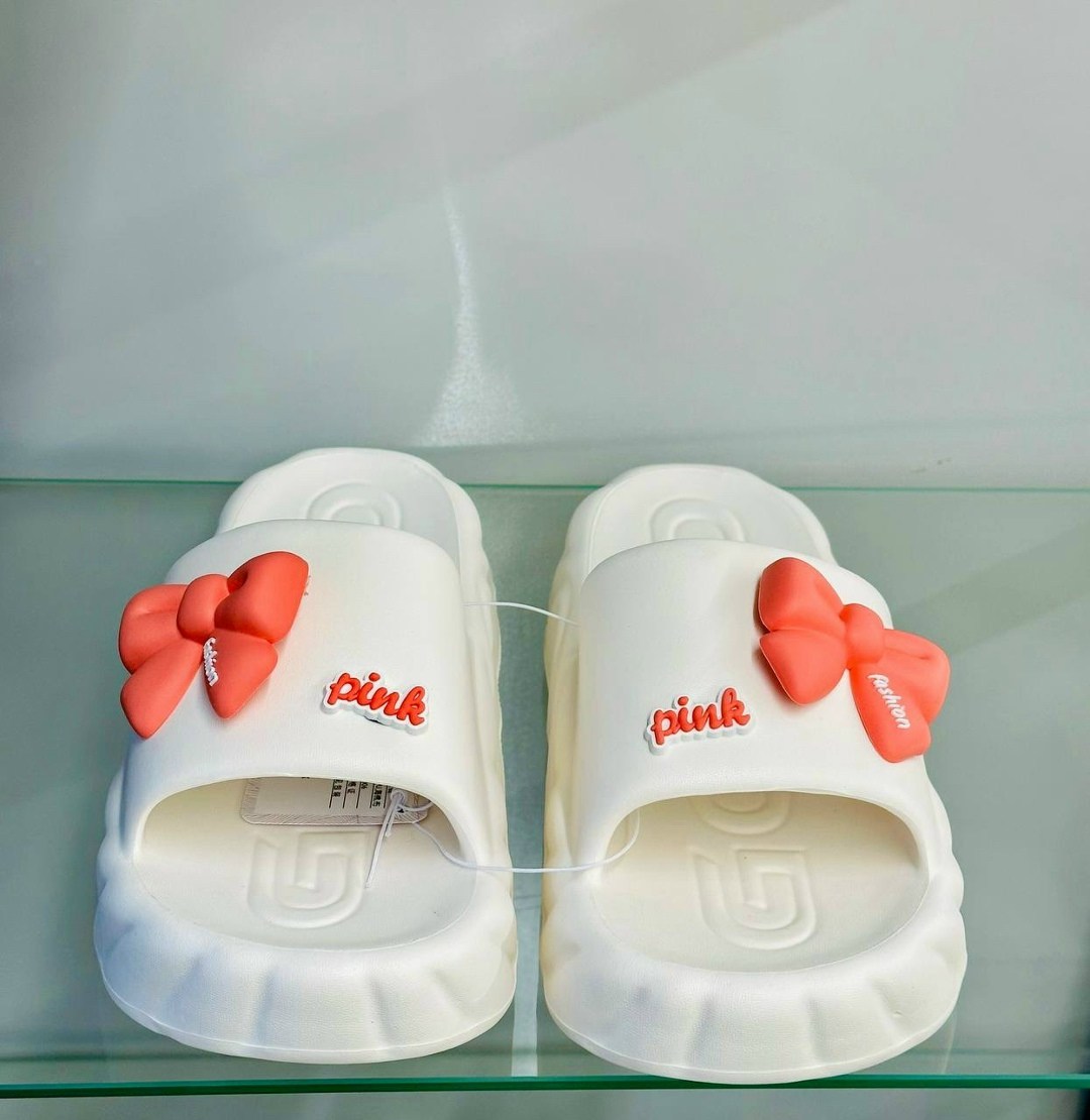 , женская,шлепанцы женские,женские тапки,тапочки модные