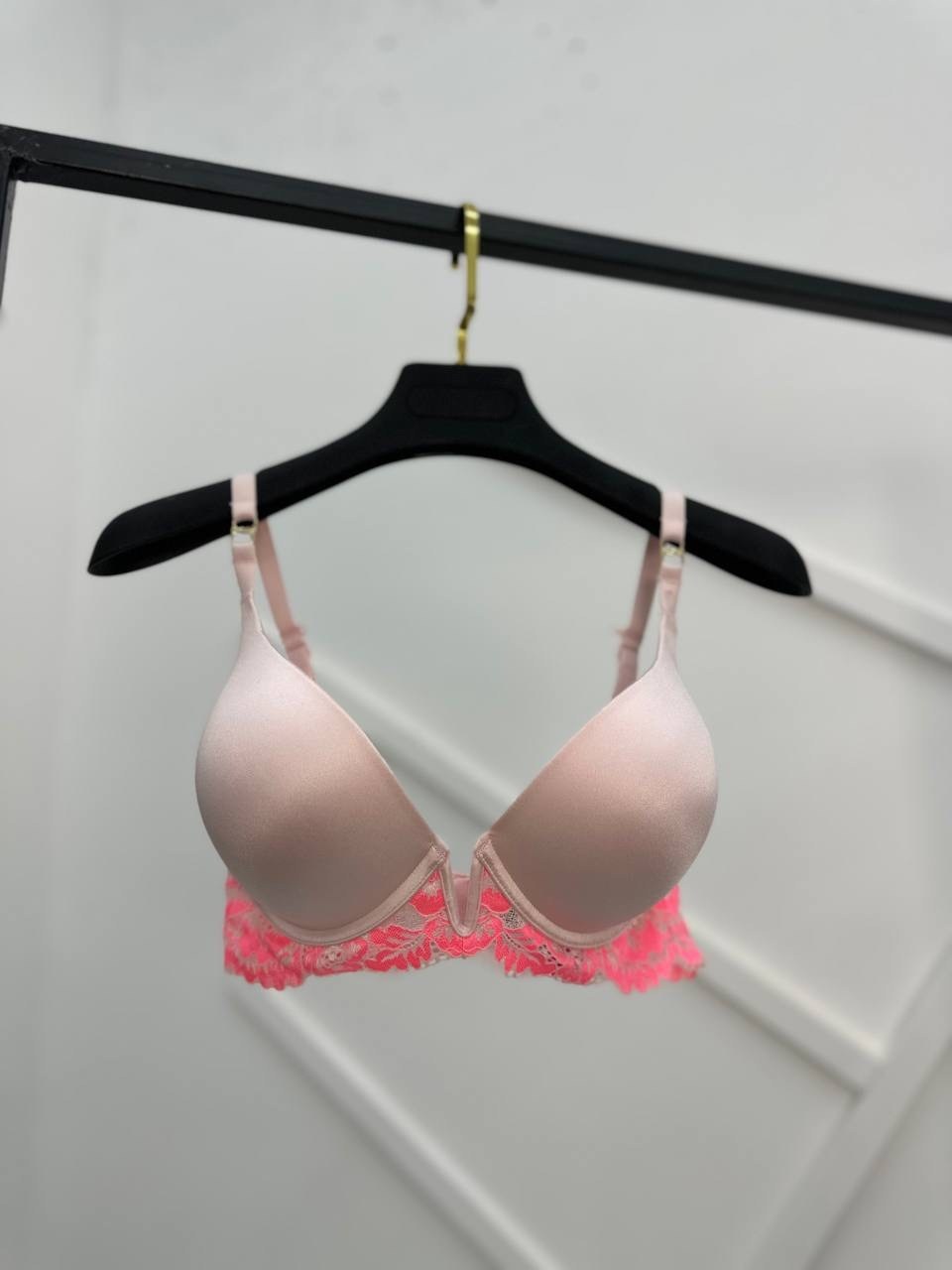 бюстгальтер,женское нижнее белье,нижнего белья,девушка,бюстгальтер с двойным пуш ап