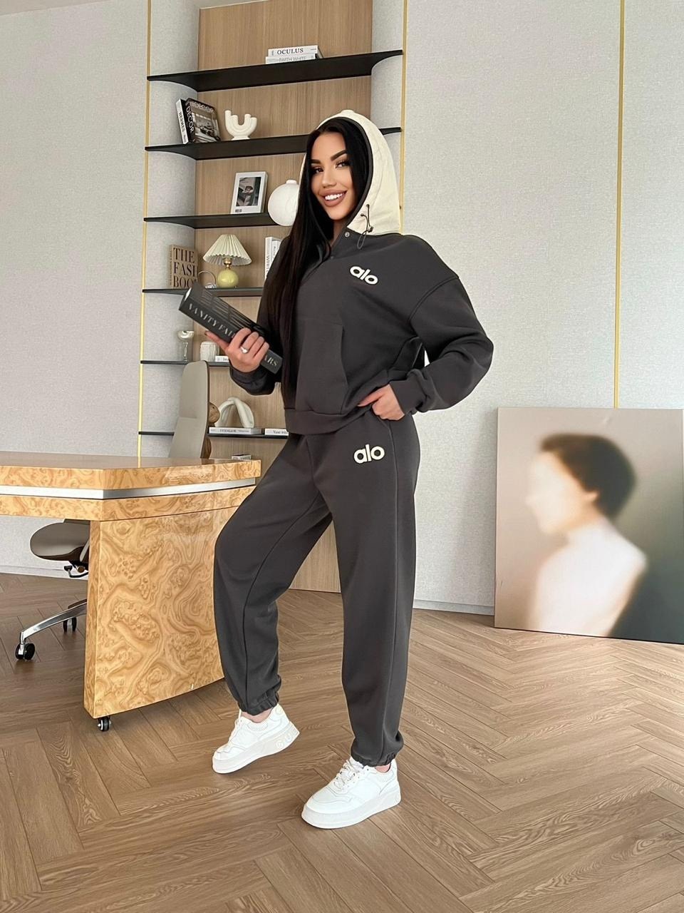 женские костюмы спортивные,костюмы спортивные,женский спортивный костюм на флисе,костюм на флисе,спортивные костюмы на флисе