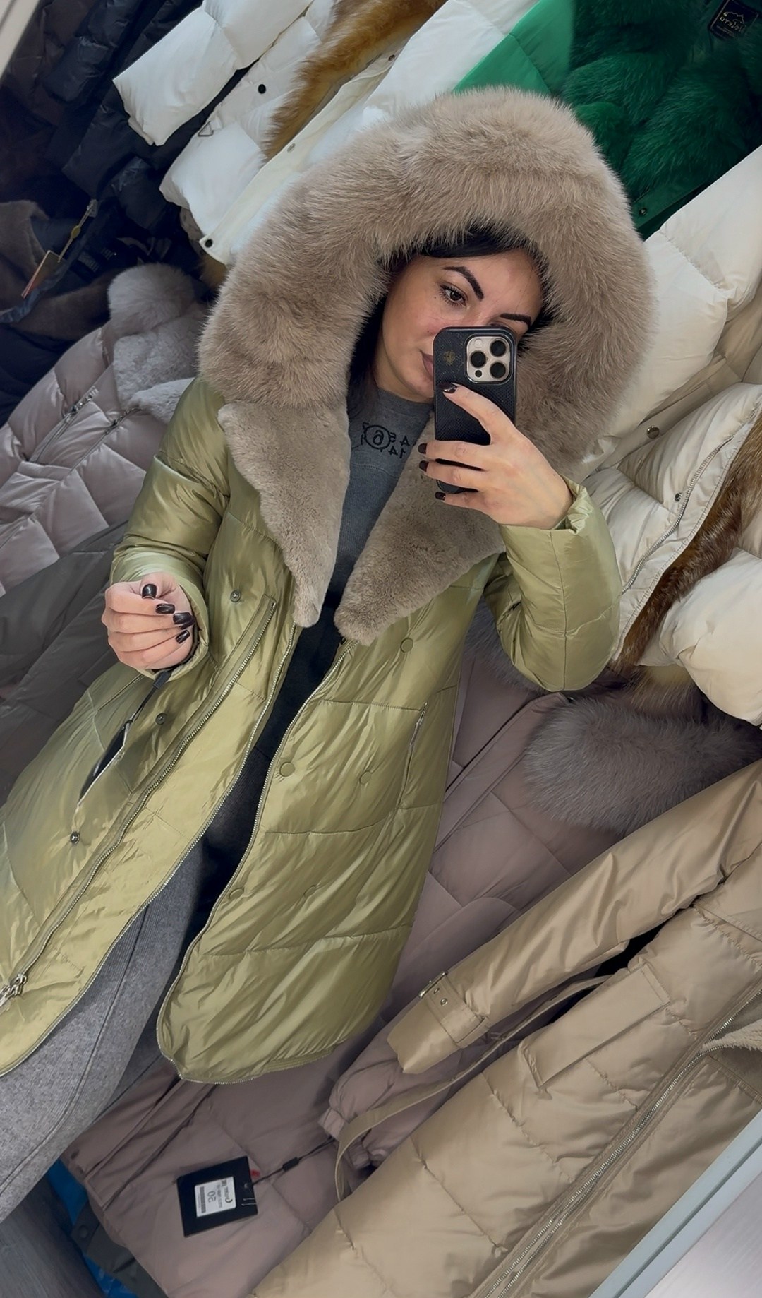 пуховики с мехом,пуховики с натуральным мехом,пуховик бежевый,зимние куртки,пуховик