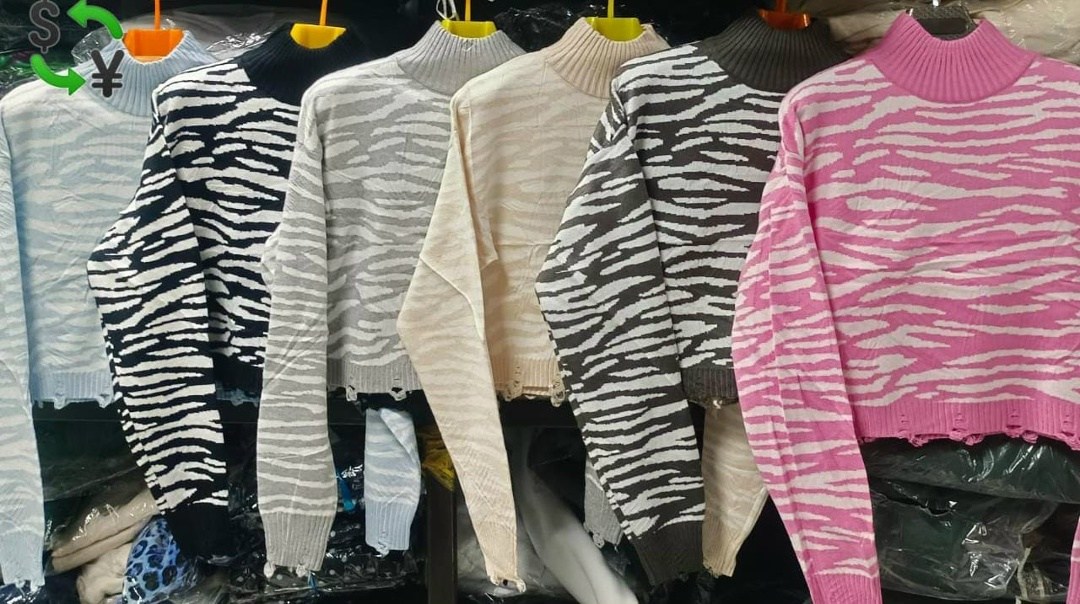 модные свитера,свитера женские,свитер зебра остин,свитер джемпер,свитер женский кофта