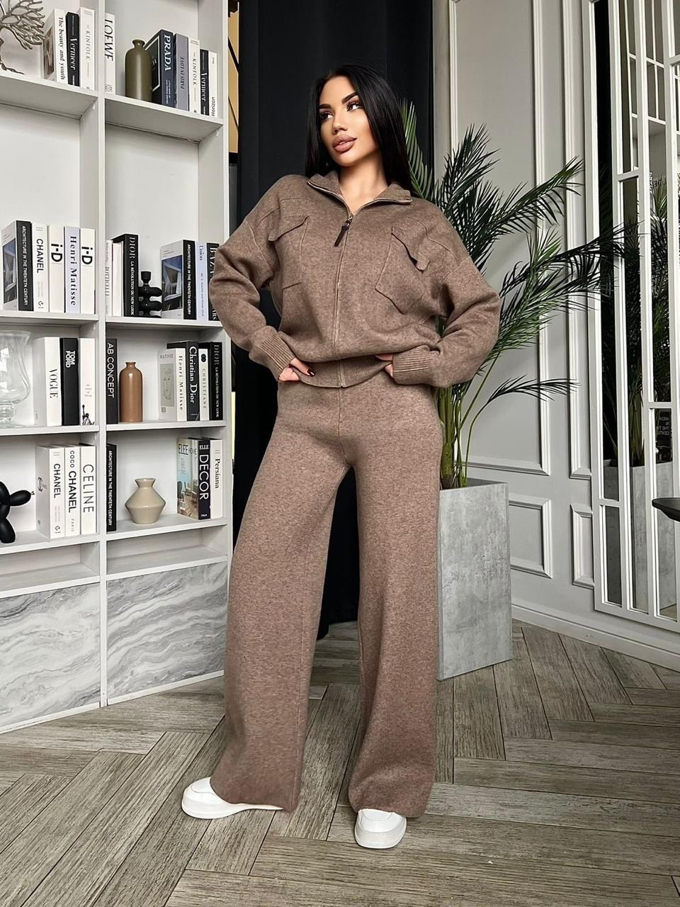 костюм трикотажный,вязаные костюмы,стильные костюмы,женский вязаный костюм,трикотажный костюм женский