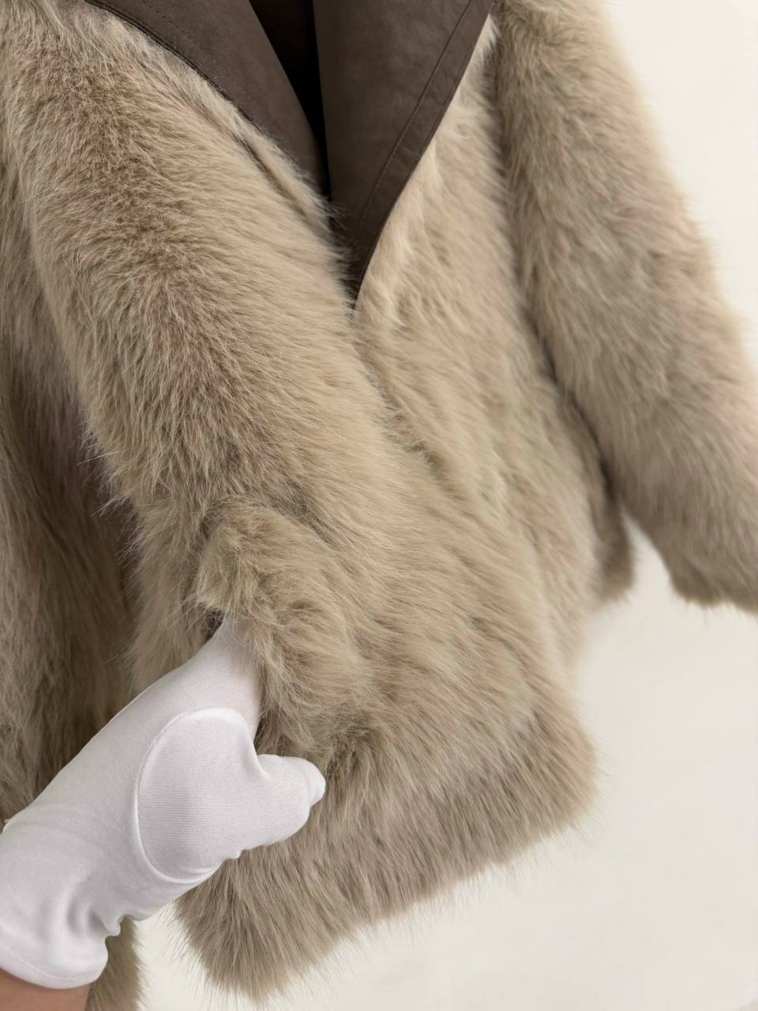 меховая куртка,куртка с мехом,куртка с овечьим мехом женская,меховая куртка женская,модная куртка