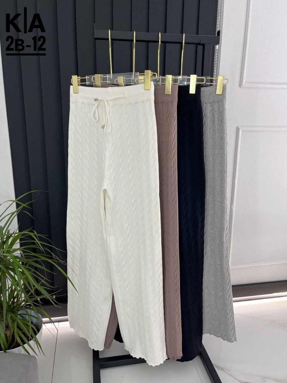 трикотажные костюмы,вязаные костюмы,трикотажные костюмы женские,женский вязаный костюм,костюмы женские