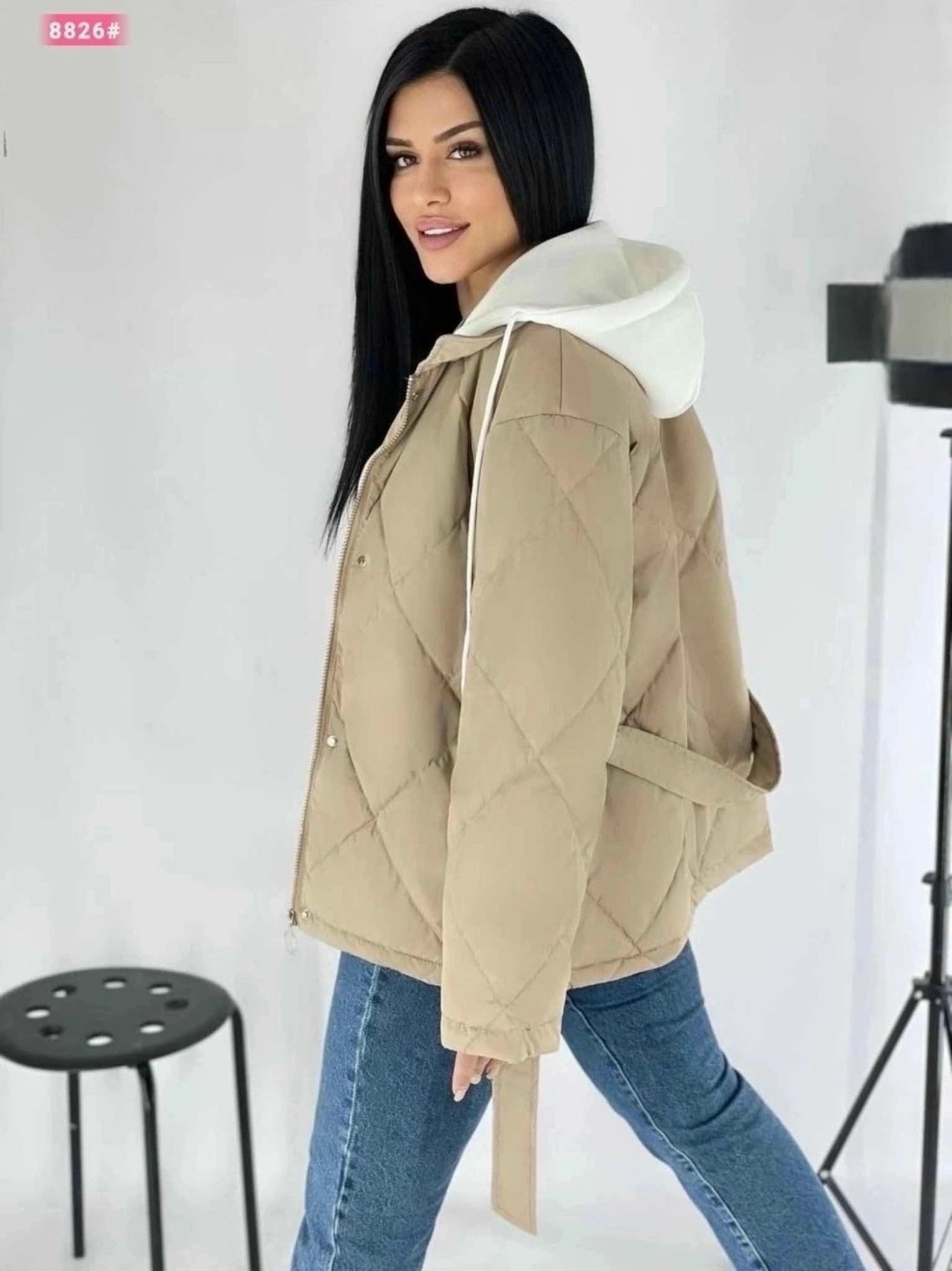 куртки весна 2025,куртки весна 2025 женские,стильная куртка,женская весенняя куртка с капюшоном,весенние куртки женские 2025