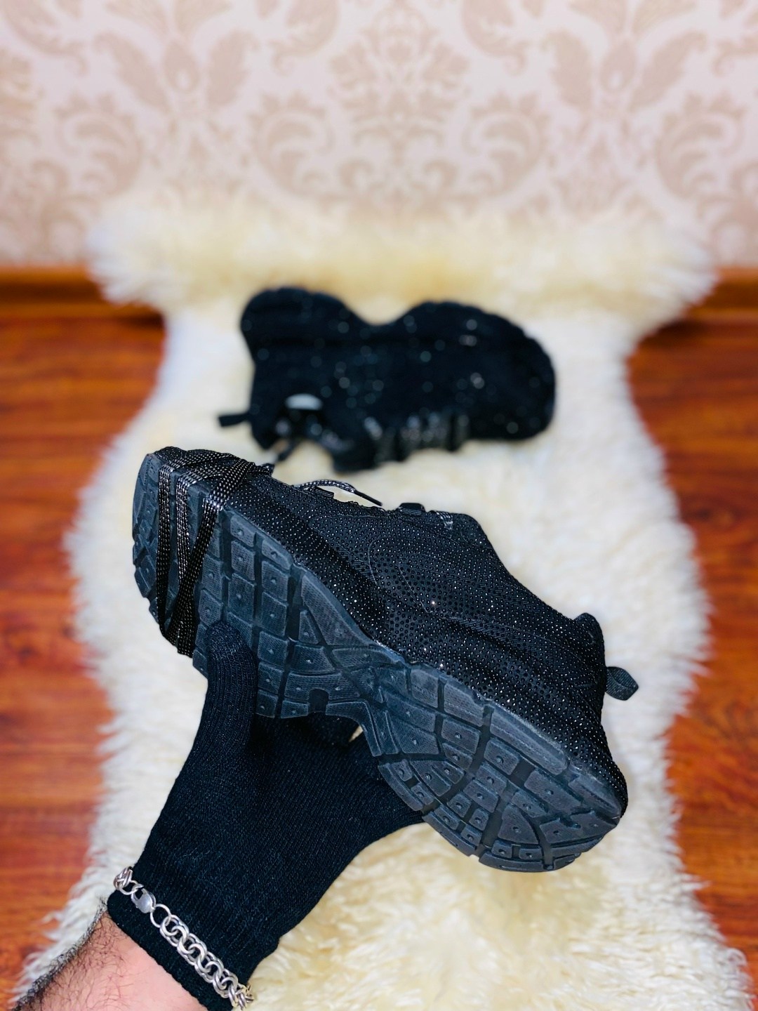 ,женские кроссовки,кроссовки со стразами,женские кроссовки balenciaga,блестящие кроссовки