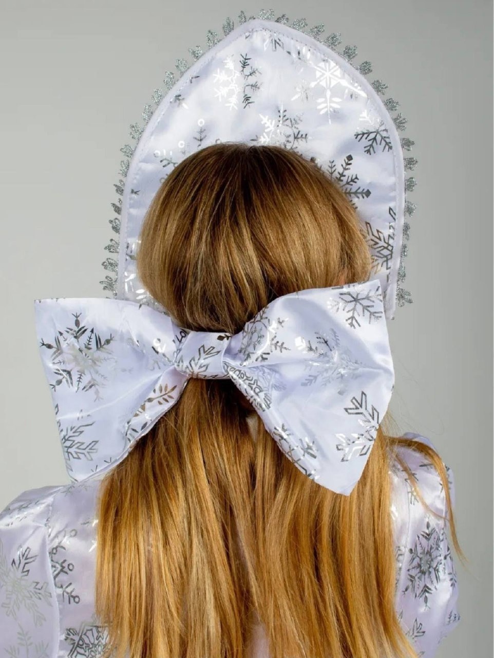 костюм снегурочки белый,карнавальные костюм снегурочка,карнавальный костюм снегурочка сатин,костюм снегурочки взрослый,красивый костюм снегурочки