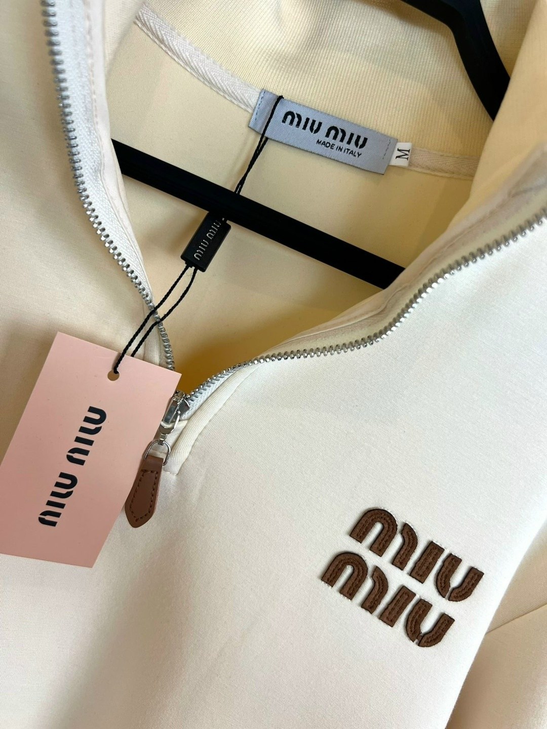 костюм miu miu,спортивные костюмы,костюм спортивный miu miu,женский спортивный костюм,комплект одежды miu miu