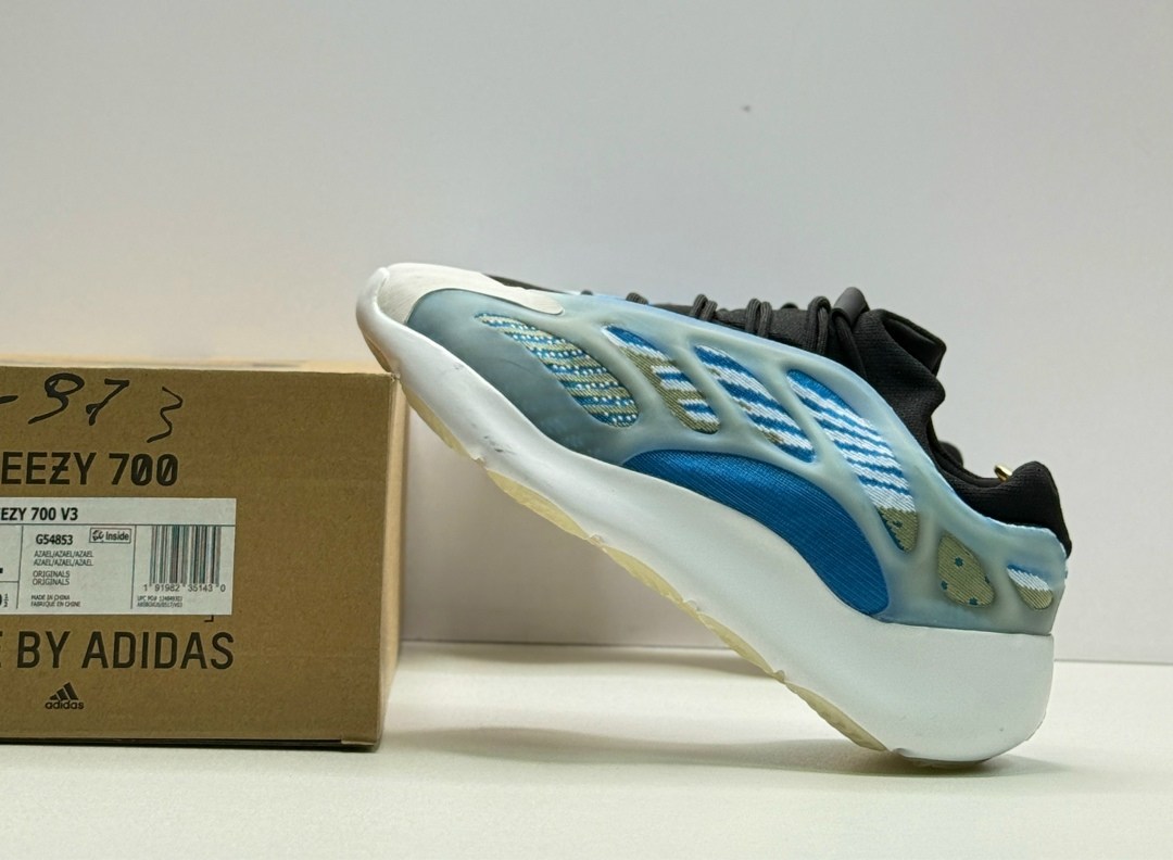 adidas yeezy boost 700 v 3,adidas yeezy boost 700,adidas yeezy 700 v 3,yeezy 700 v3 kyanite,adidas yeezy boost 700 v3 arzareth