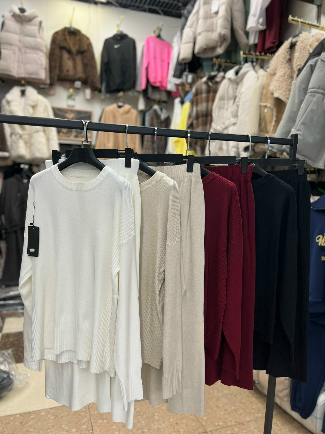 костюмы женские с юбкой,трикотажные костюмы,женский вязаный костюм с юбкой,трикотажные костюмы женские,трикотажные костюмы с юбкой