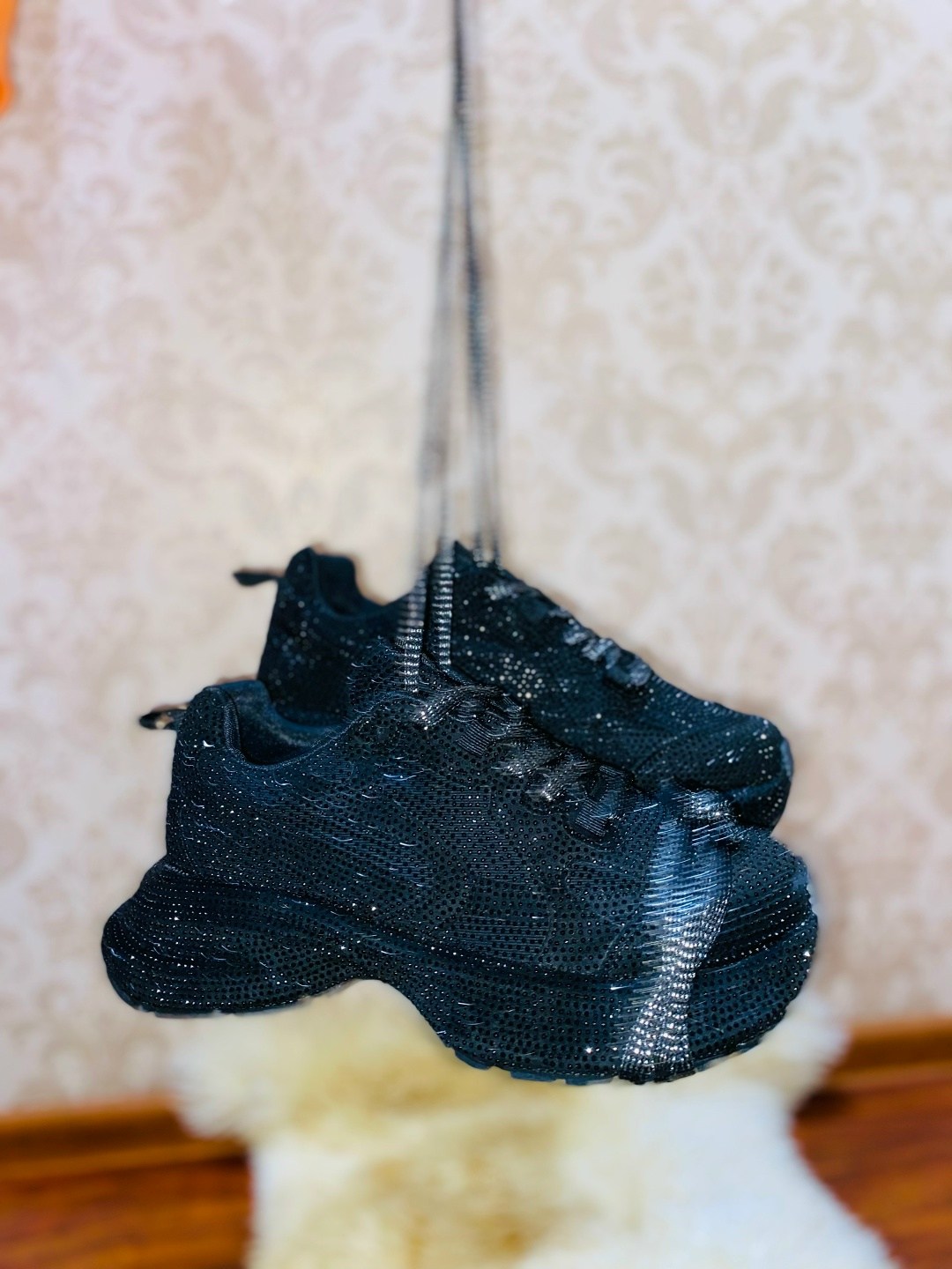,женские кроссовки,кроссовки со стразами,женские кроссовки balenciaga,блестящие кроссовки