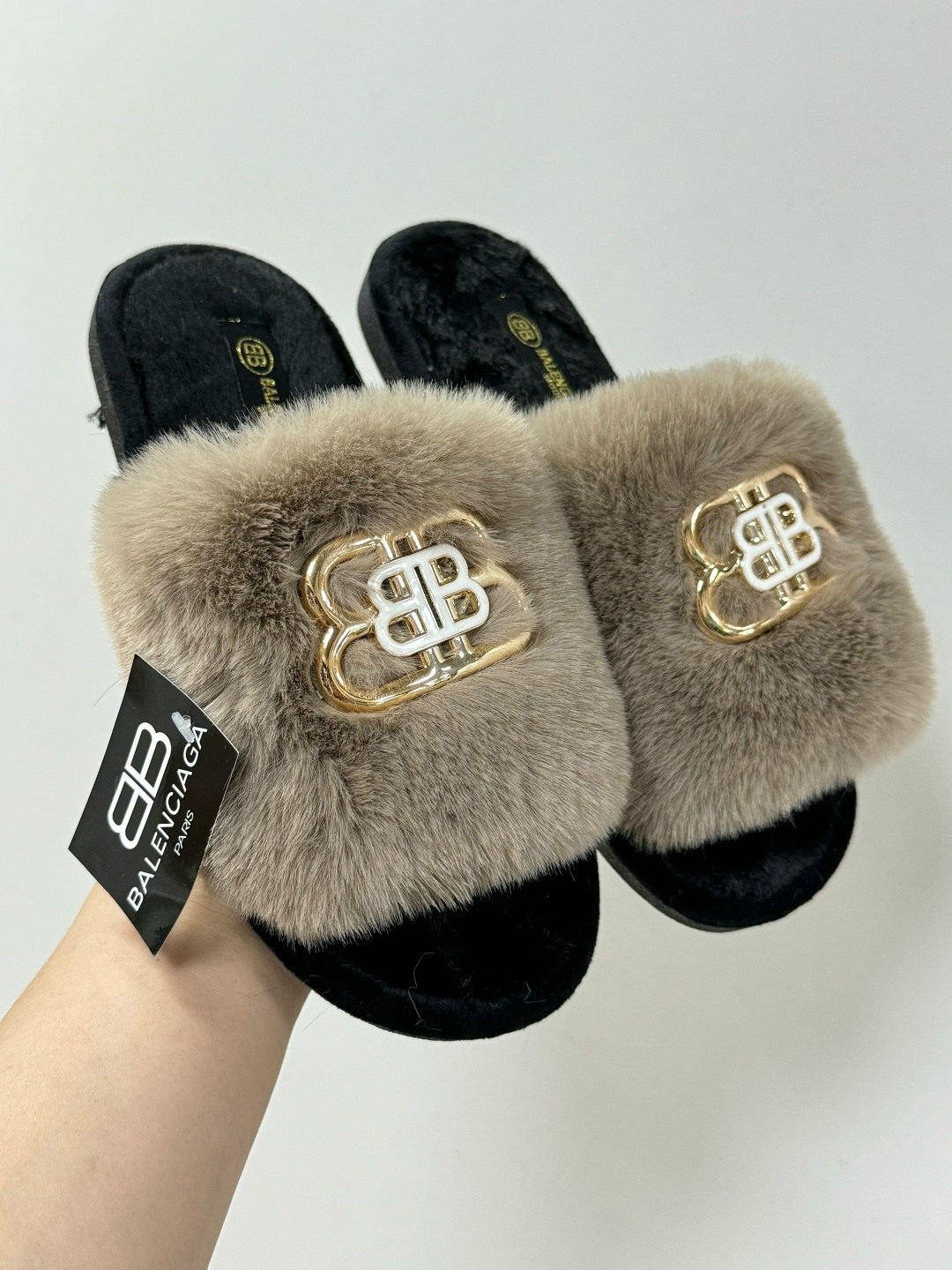 тапочки женские,меховые тапочки,домашние тапочки,тапочки модные,