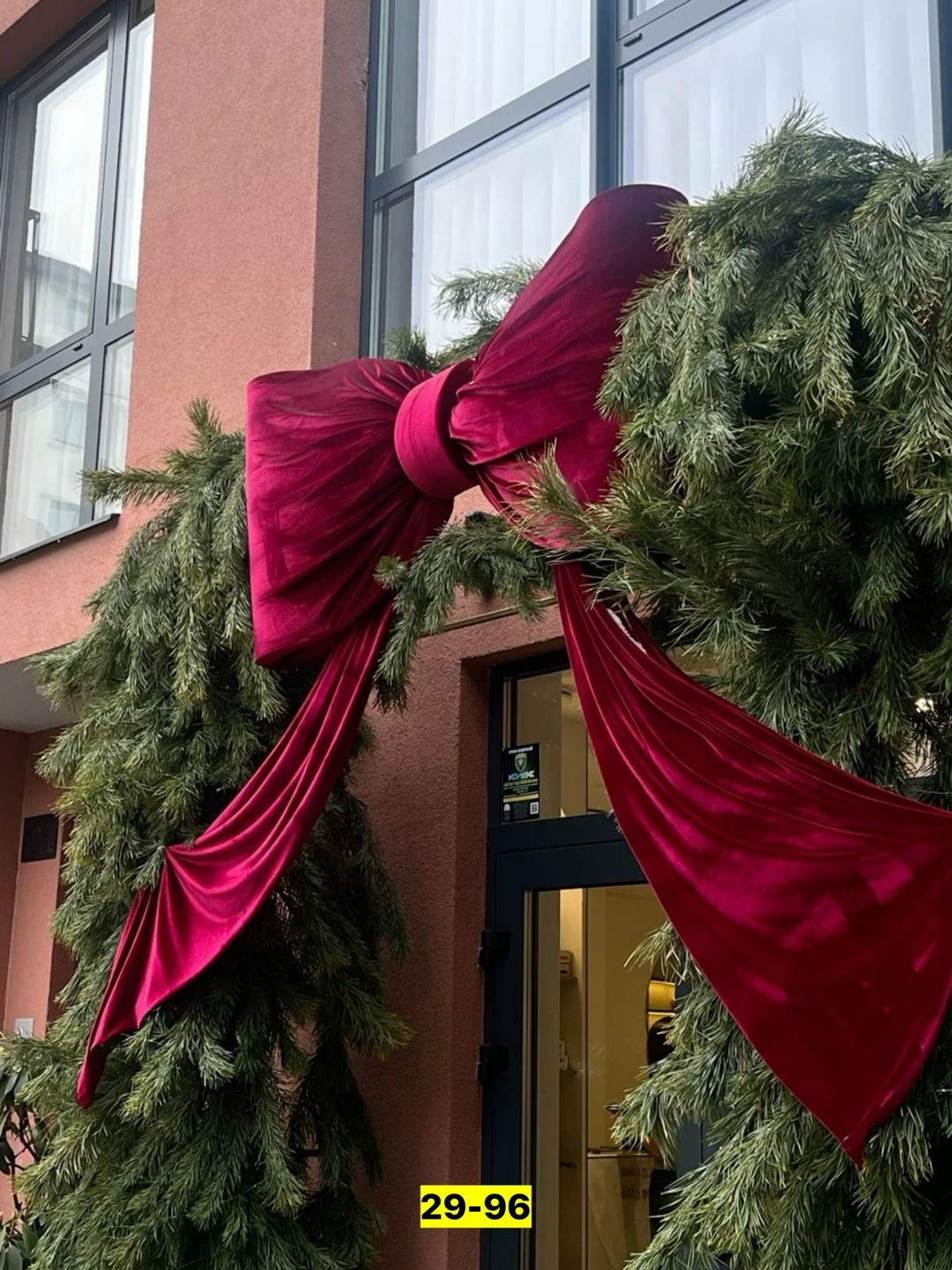 бант для елки,бант на елке большой,елка с бантом большим,бант на елку огромный,банты для елки новогодние