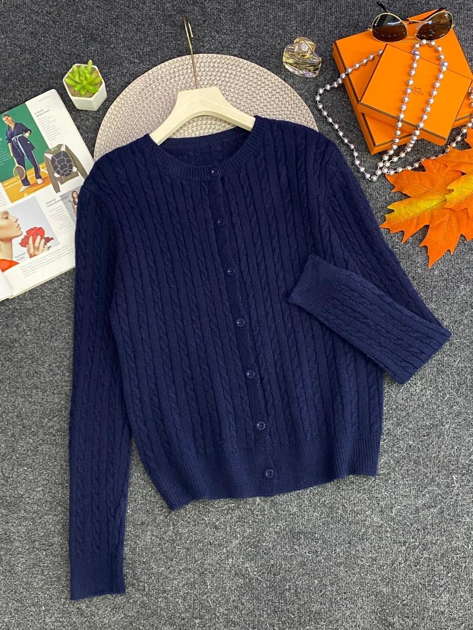 кардиган вязаное,женский вязаный кардиган,кардиган с круглым вырезом,короткий вязаный кардиган,повседневный кардиган