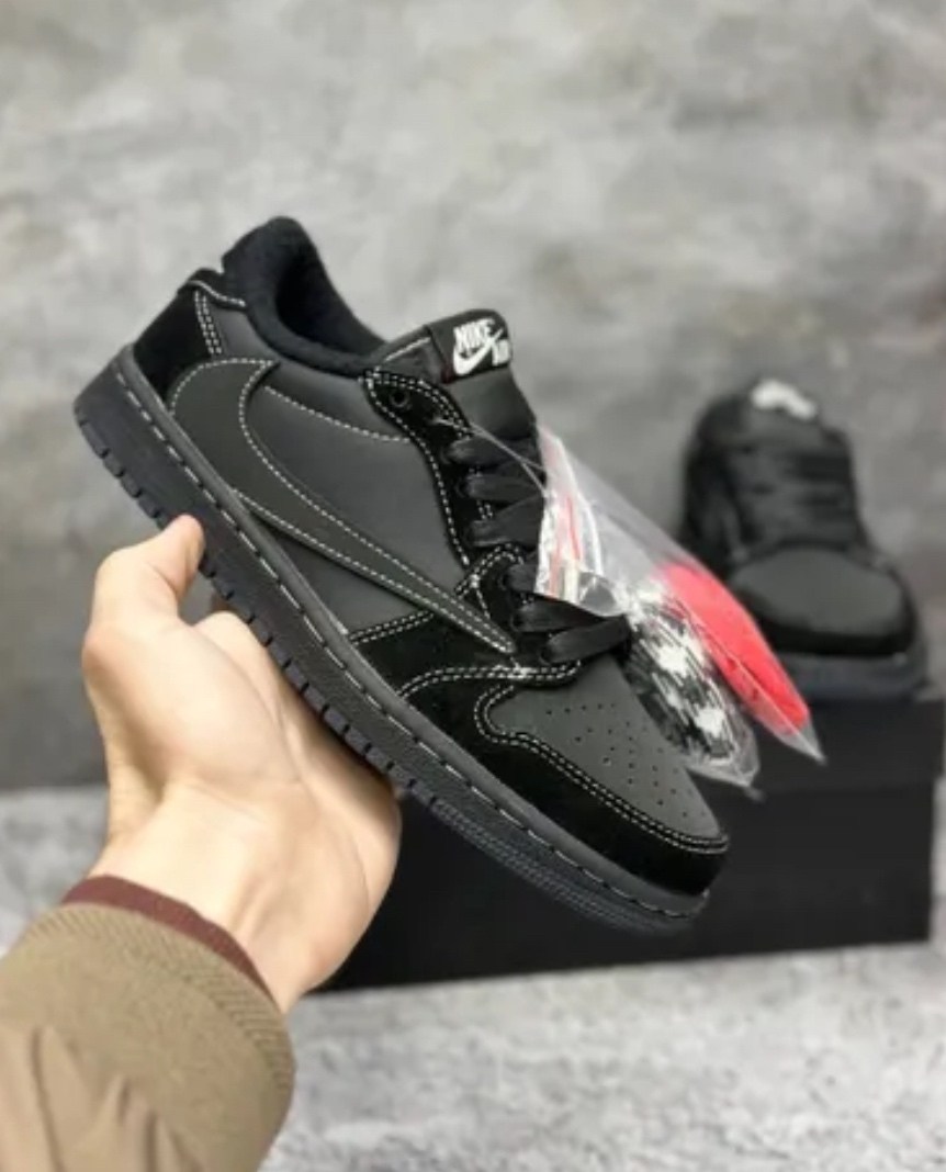 кроссовки travis scott x air jordan 1 low black,кроссовки travis scott x air jordan 1 low,кроссовки nike air jordan 1 low x travis scott,кроссовки мужские nike air,кроссовки nike air jordan 1 low