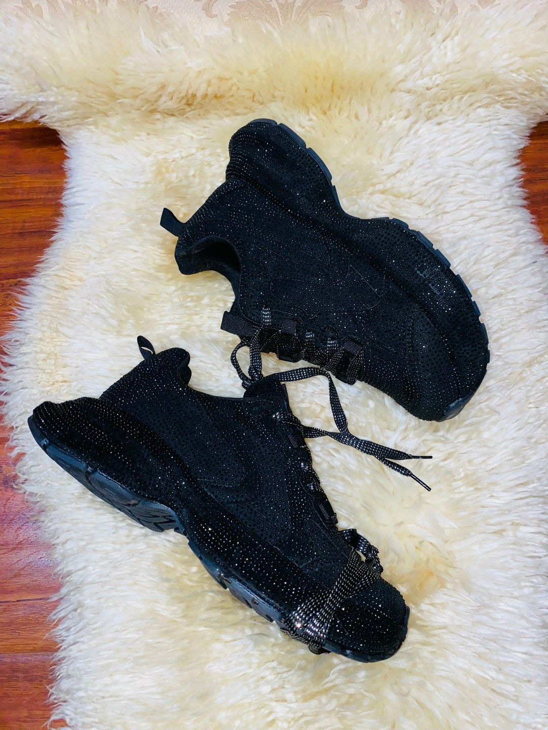 ,женские кроссовки,кроссовки со стразами,женские кроссовки balenciaga,блестящие кроссовки