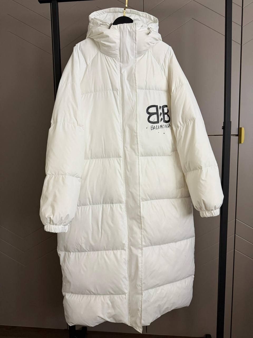 стильные пуховики,длинные пуховики,пуховик белый,модные пуховики 2025 женские зимние,зимний пуховик длинный