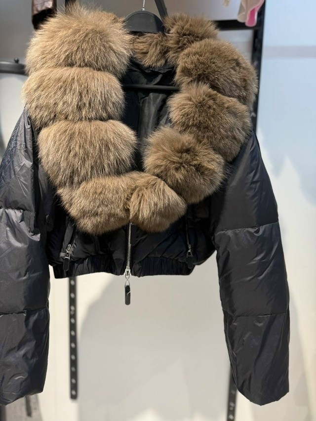женский пуховик с меховым воротником,куртка пуховик с натуральным мехом,зимняя куртка пуховик,пуховики с мехом,пуховики с натуральным мехом