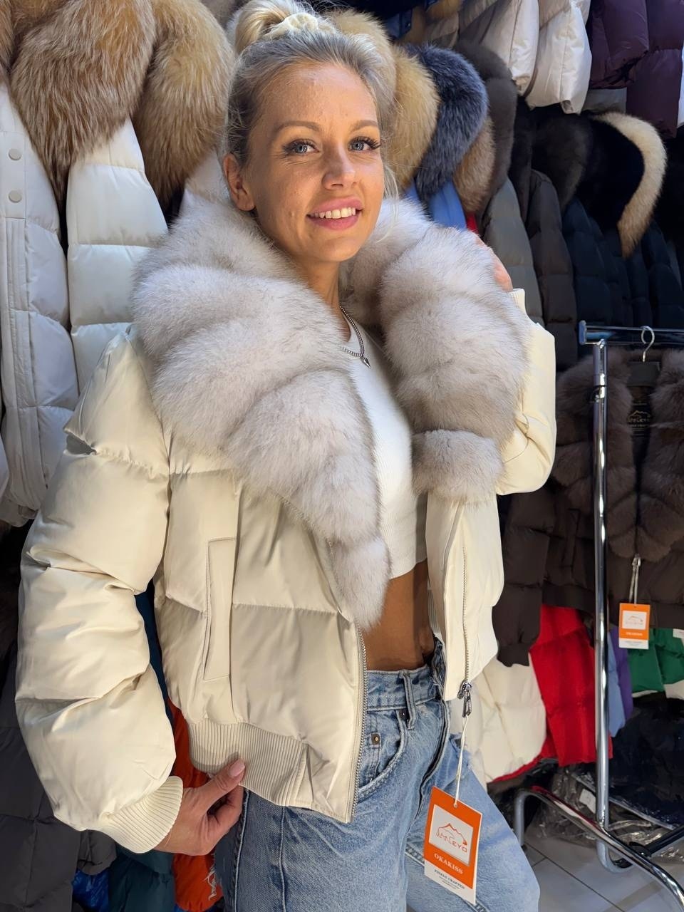 пуховики с натуральным мехом, куртки женские,куртка бомбер с натуральным мехом,куртки ,пуховик с мехом