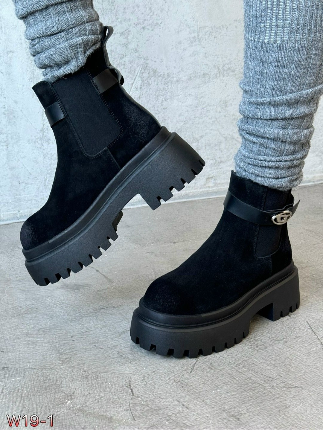 ,ботинки женские,закрытая , женская,замшевые ботинки