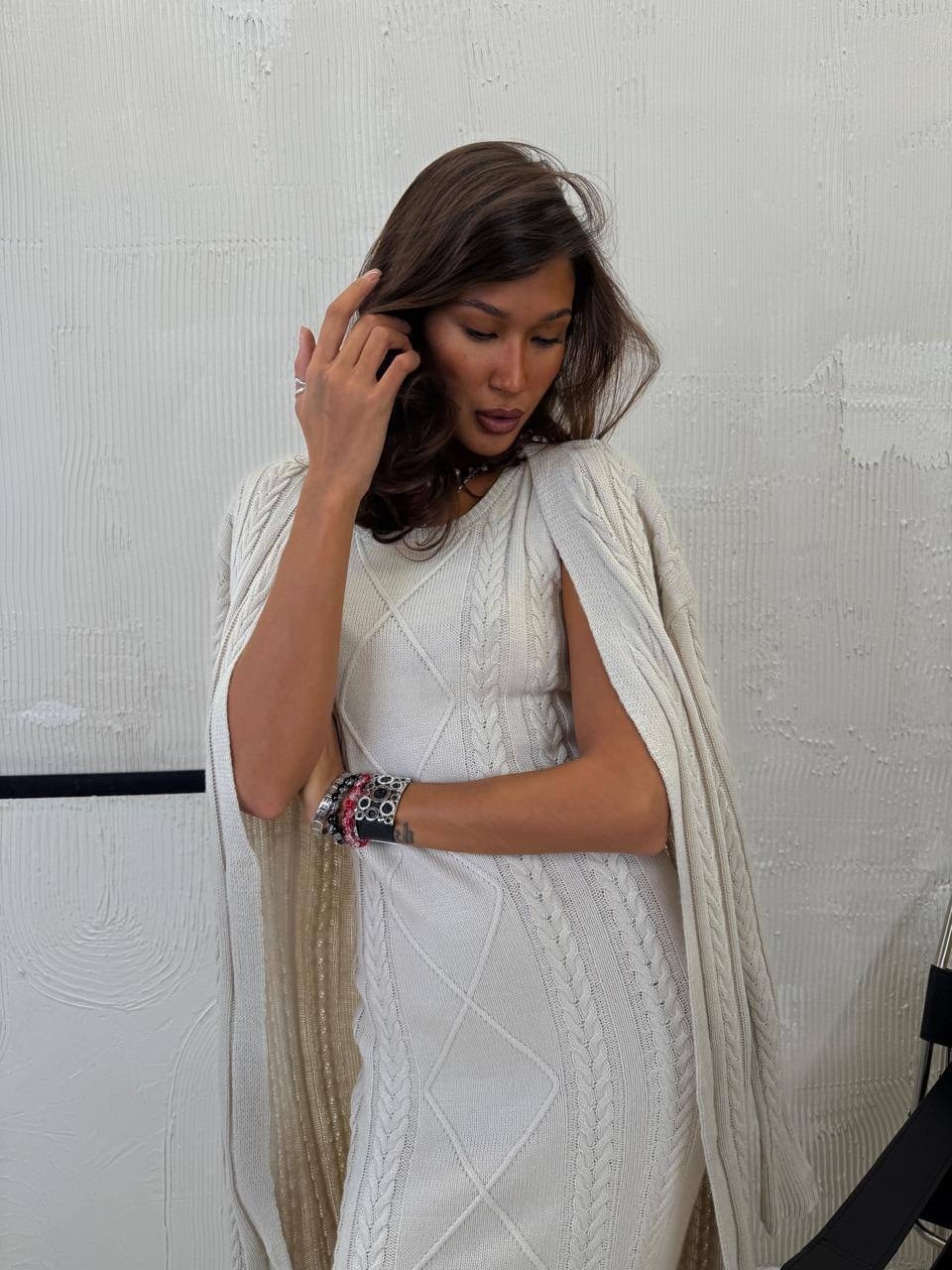 платье вязаное длинное,вязаное платье,кардиган трикотажный,кардиган вязаное,белое вязаное платье