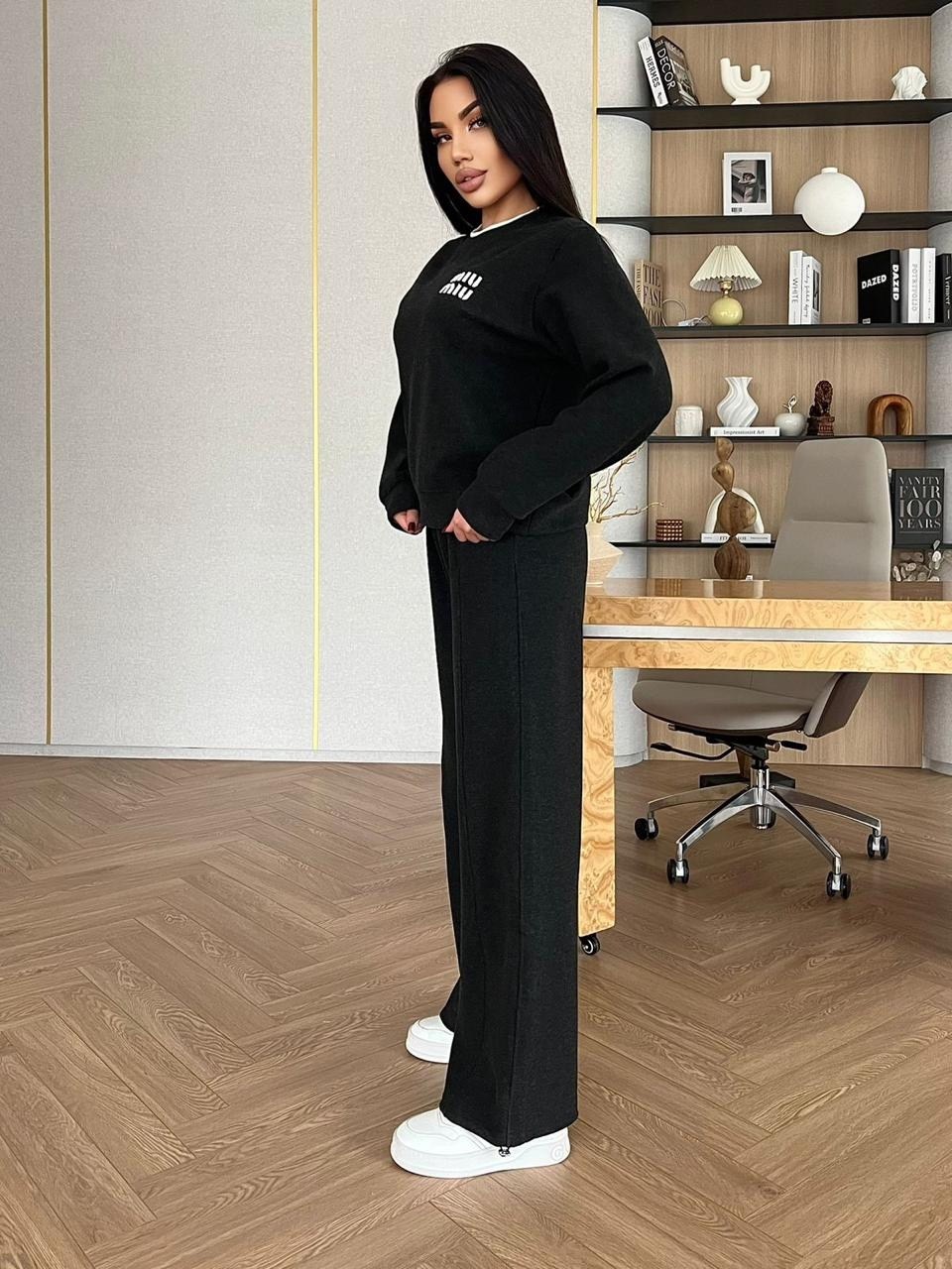 костюм базовый,женские костюмы,костюм на флисе,костюм трикотажный,костюм с брюками