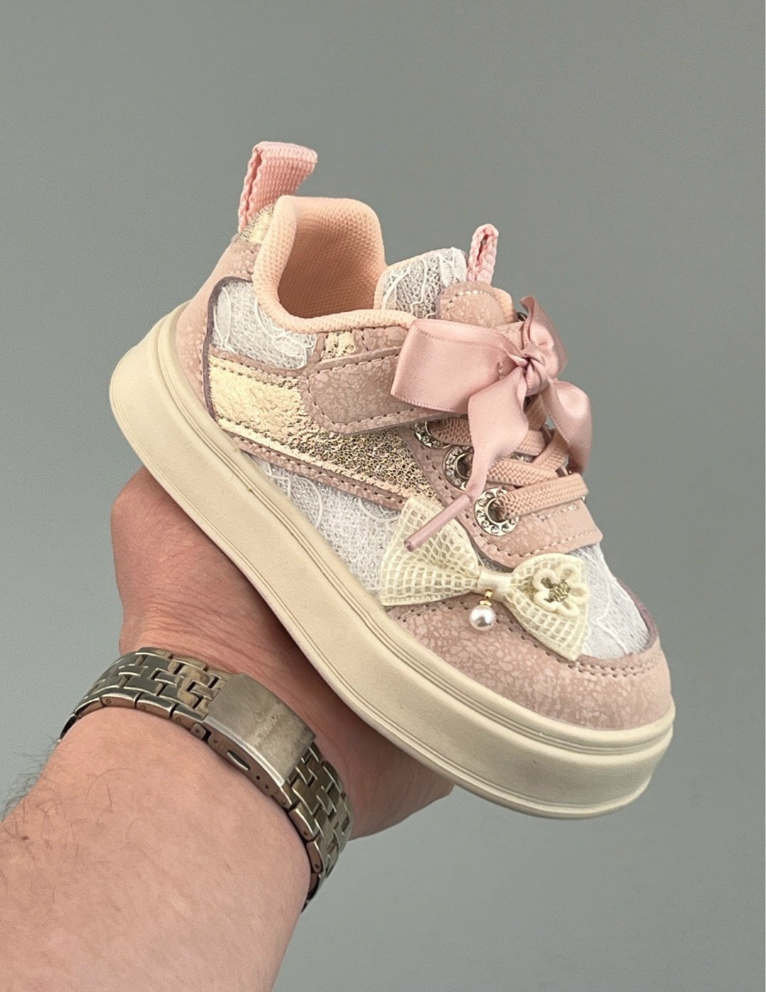 детская , для девочек,,детская  для девочек,детские кроссовки