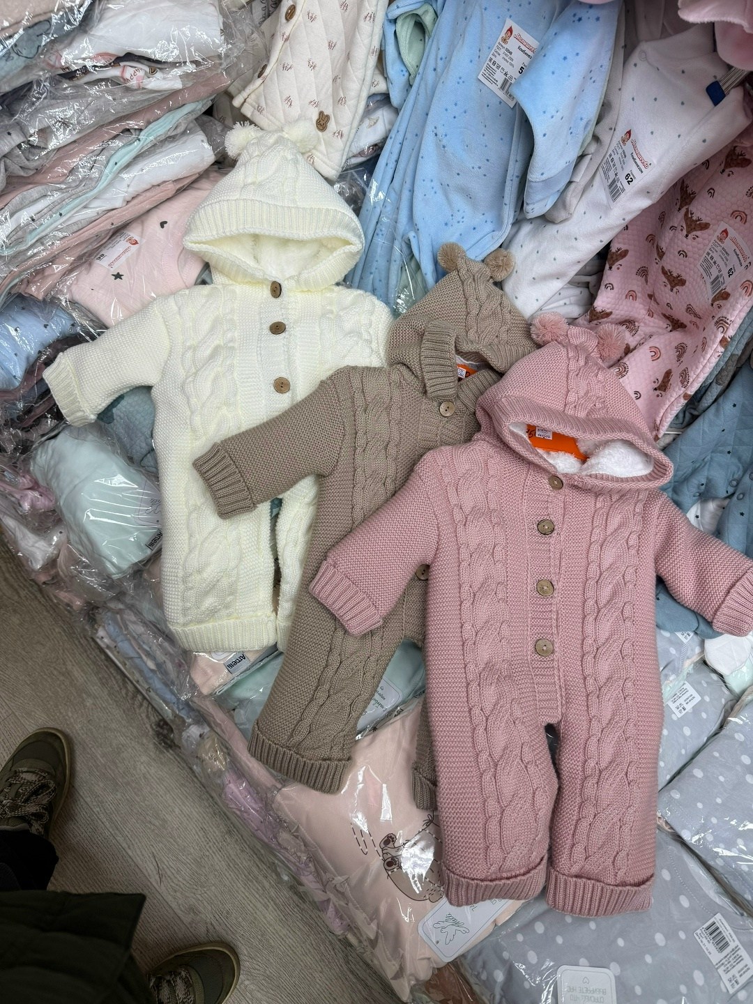 комбинезон вязаный для новорожденного,вязаные комбинезоны для новорожденных,комбинезон вязаный детский,вязаный комбинезон,вязаный комбинезон для новорожденных с капюшоном