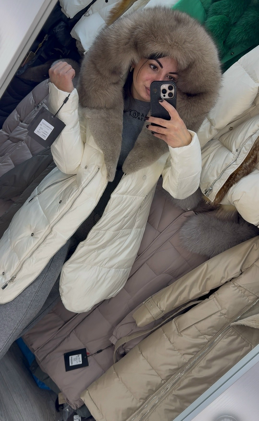 пуховики с мехом,пуховики с натуральным мехом,пуховик бежевый,зимние куртки,пуховик