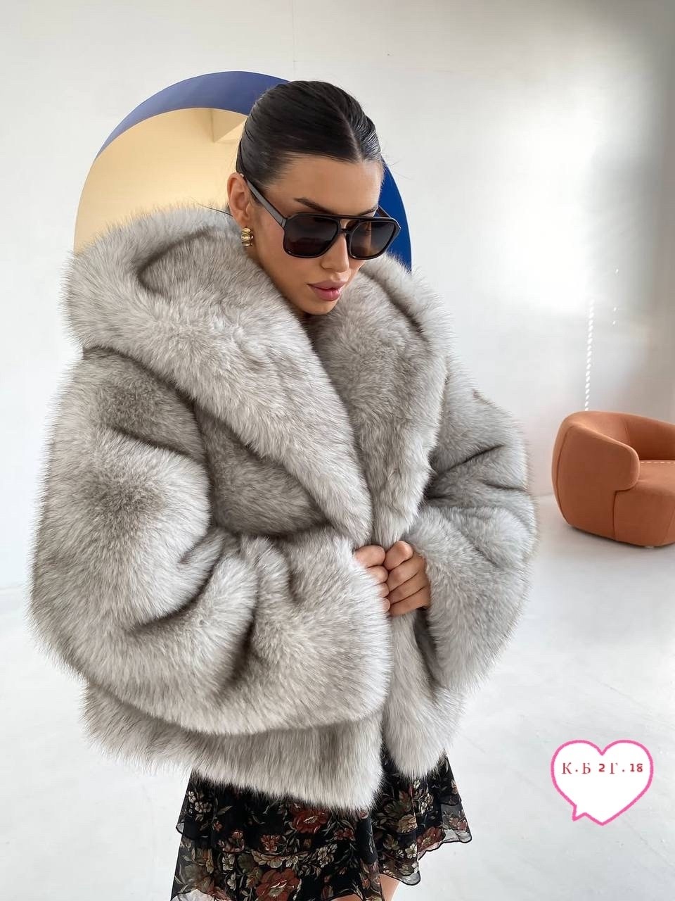 меховая куртка,женская шуба,меховое пальто,шуба из натурального меха,женская шуба из натурального лисьего меха