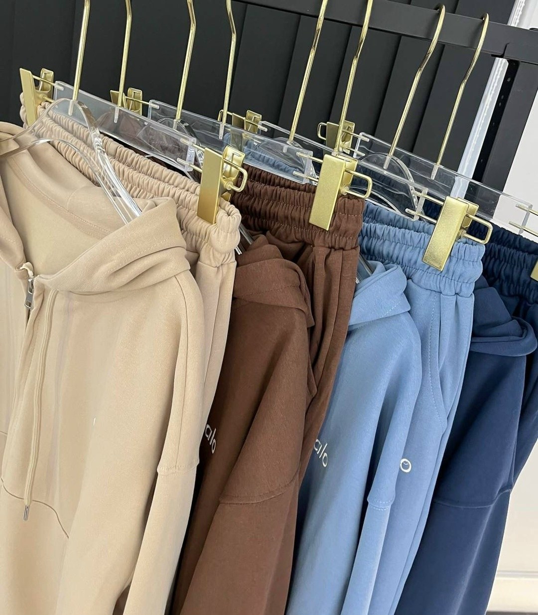 женский костюм тройка,спортивные костюмы женские,костюм тройка,женские костюмы,костюм на флисе