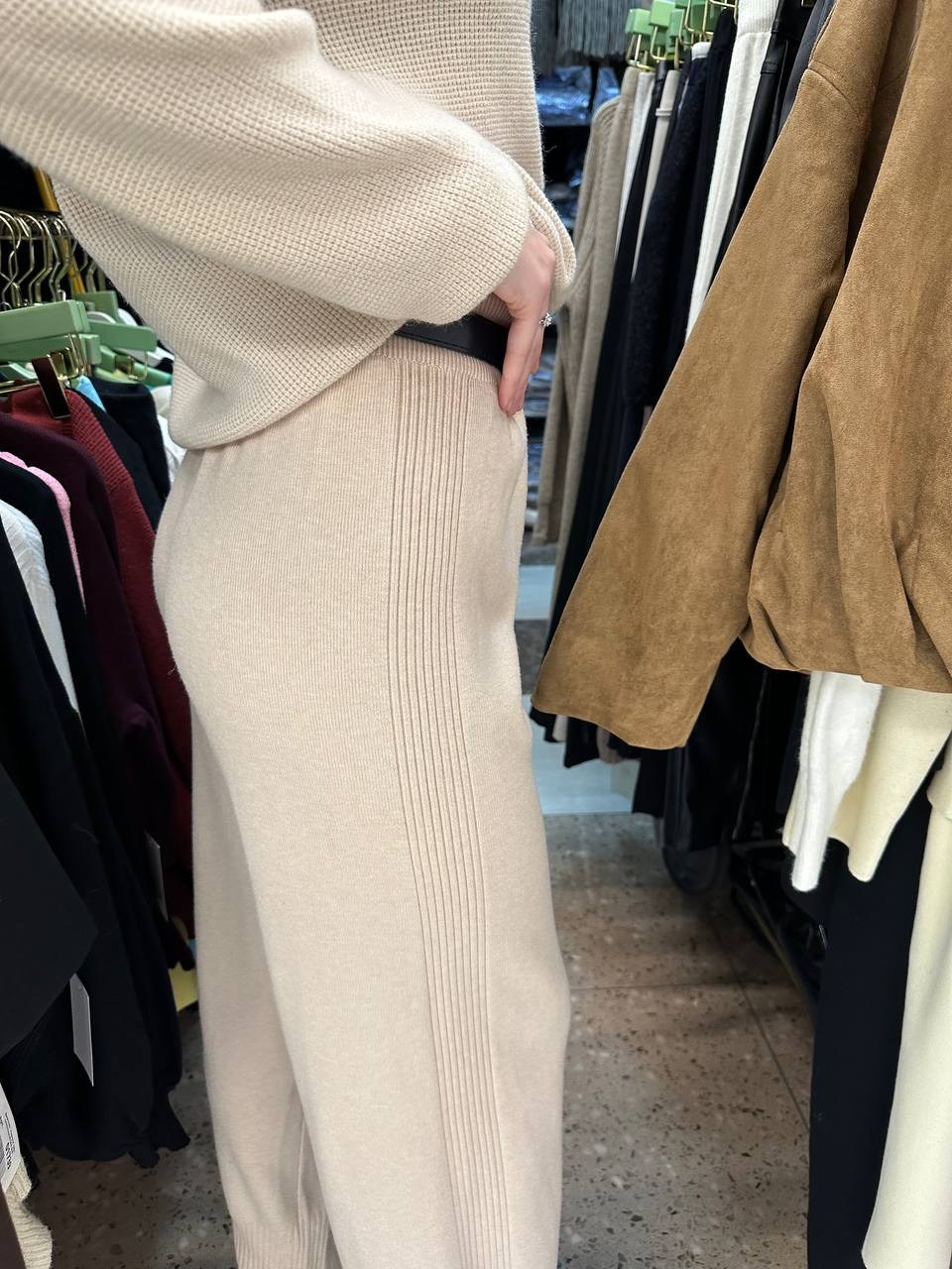 костюм из кашемира женский,костюм из кашемира,трикотажные костюмы,костюм кашемировый,кашемировый костюм женский