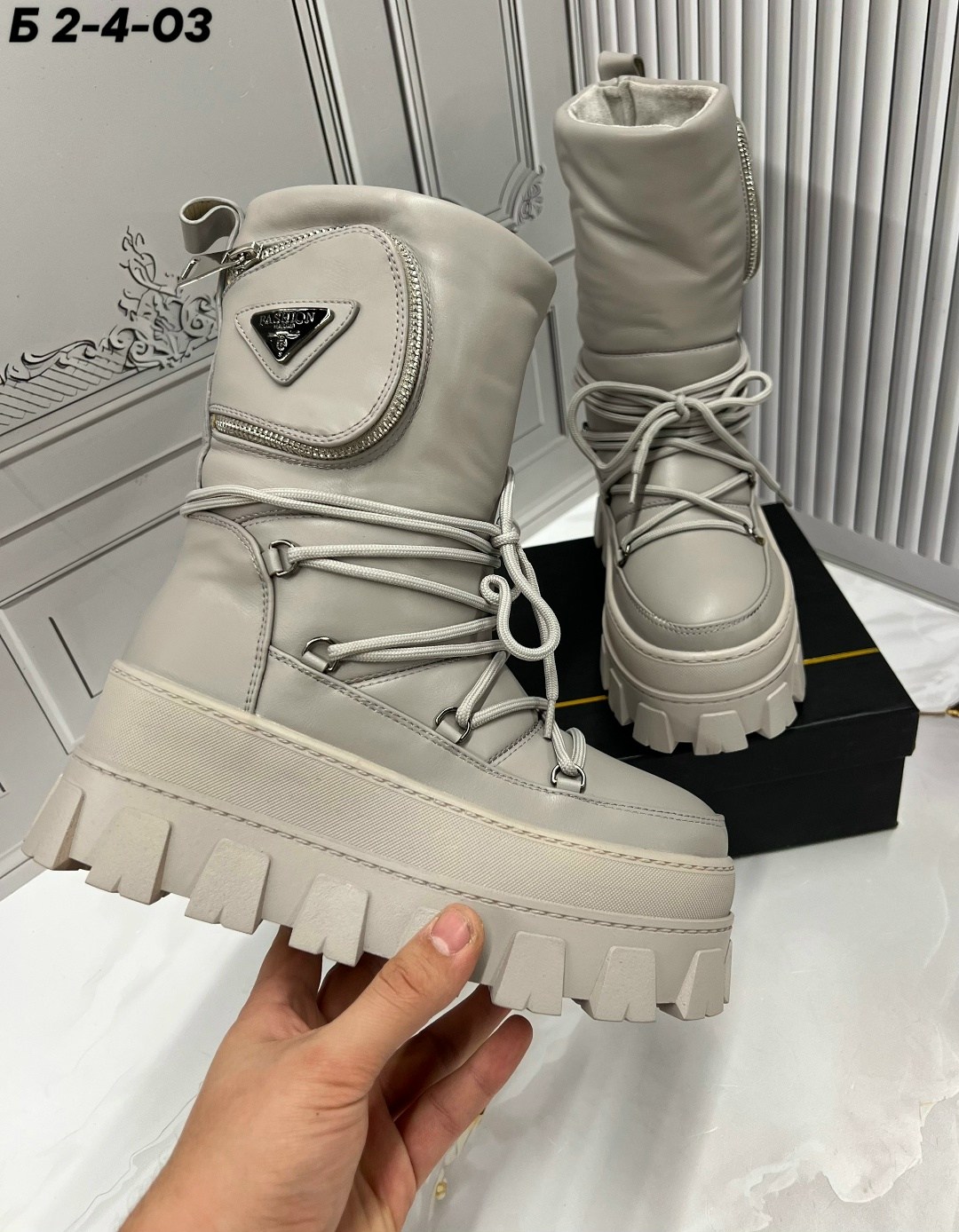 дутики prada,дутики прада женские,женские дутики,луноходы женские,зимняя  женская