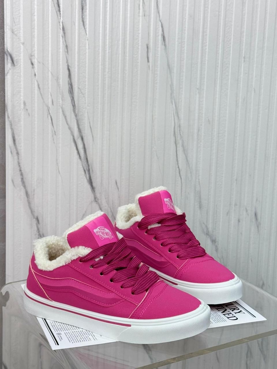 ,зимние кроссовки ванс,кеды на меху,женские кеды vans,кеды зимние