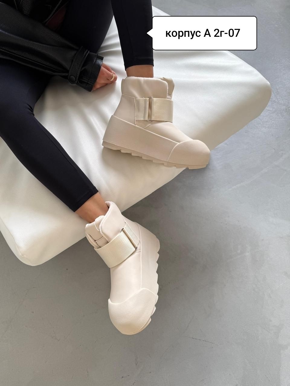 ,угги женские, женская,женская зимняя ,полусапожки на платформе