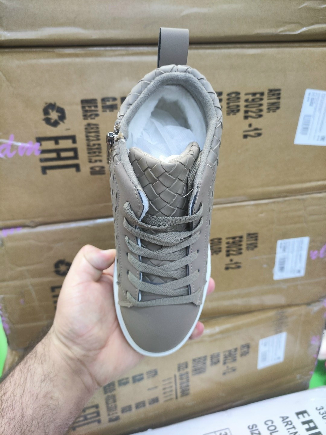 ,высокие кроссовки,повседневная ,спортивная ,обуви