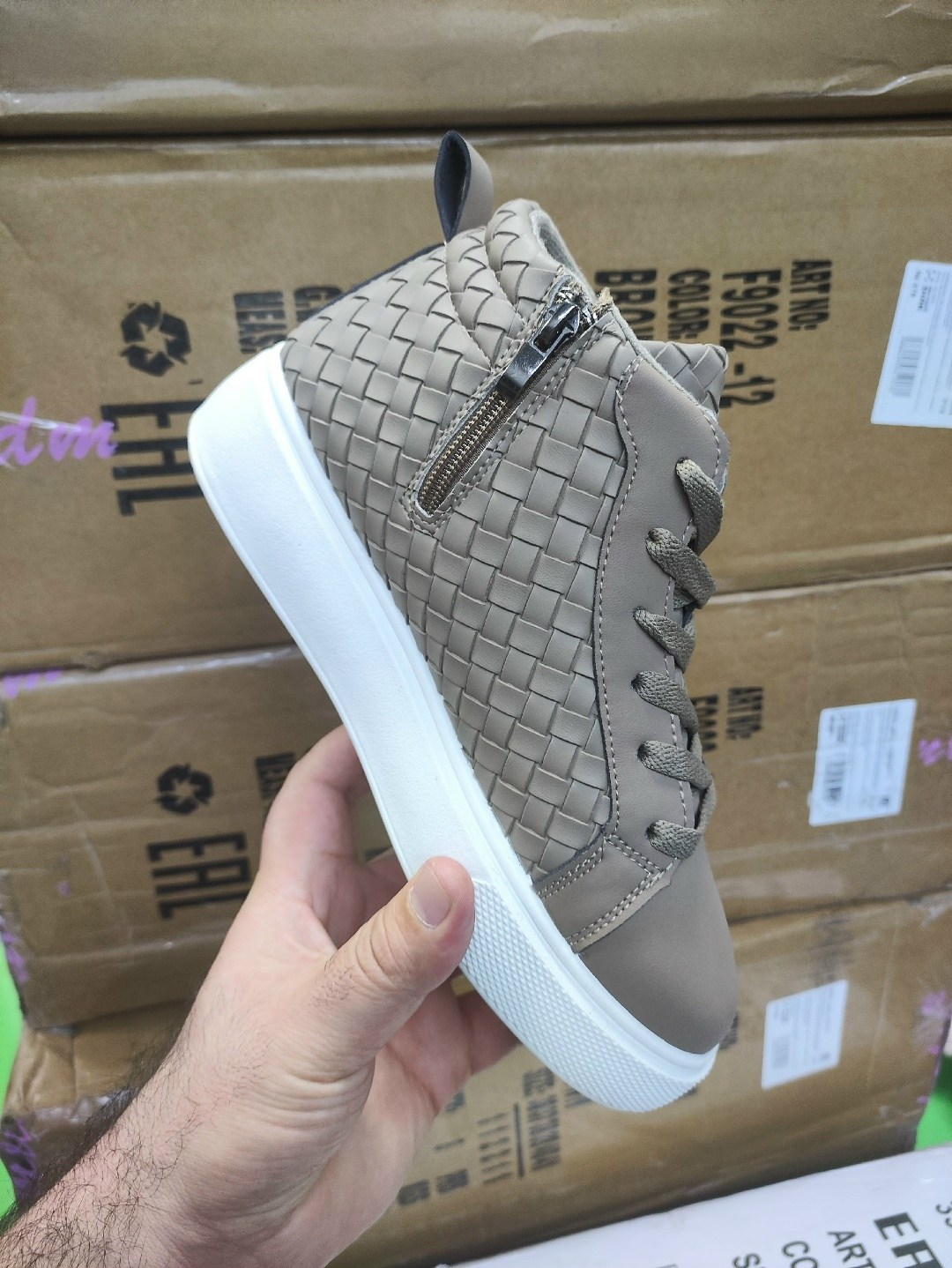 ,высокие кроссовки,повседневная ,спортивная ,обуви