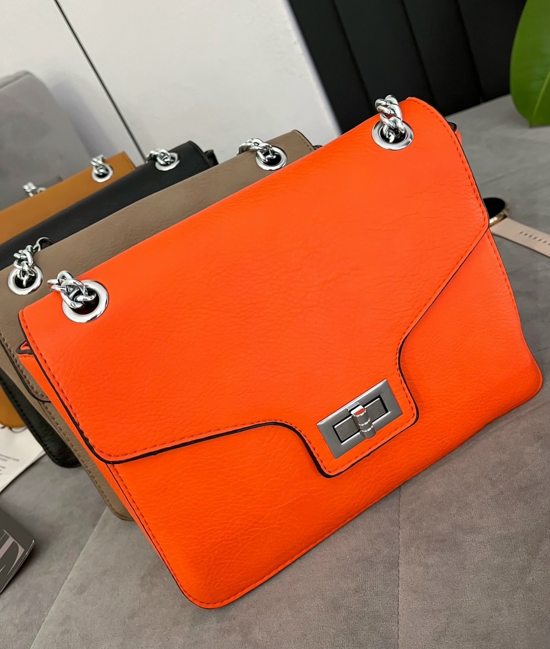 оранжевая сумка,сумка,сумка женские,брендовые сумочки,модная сумка