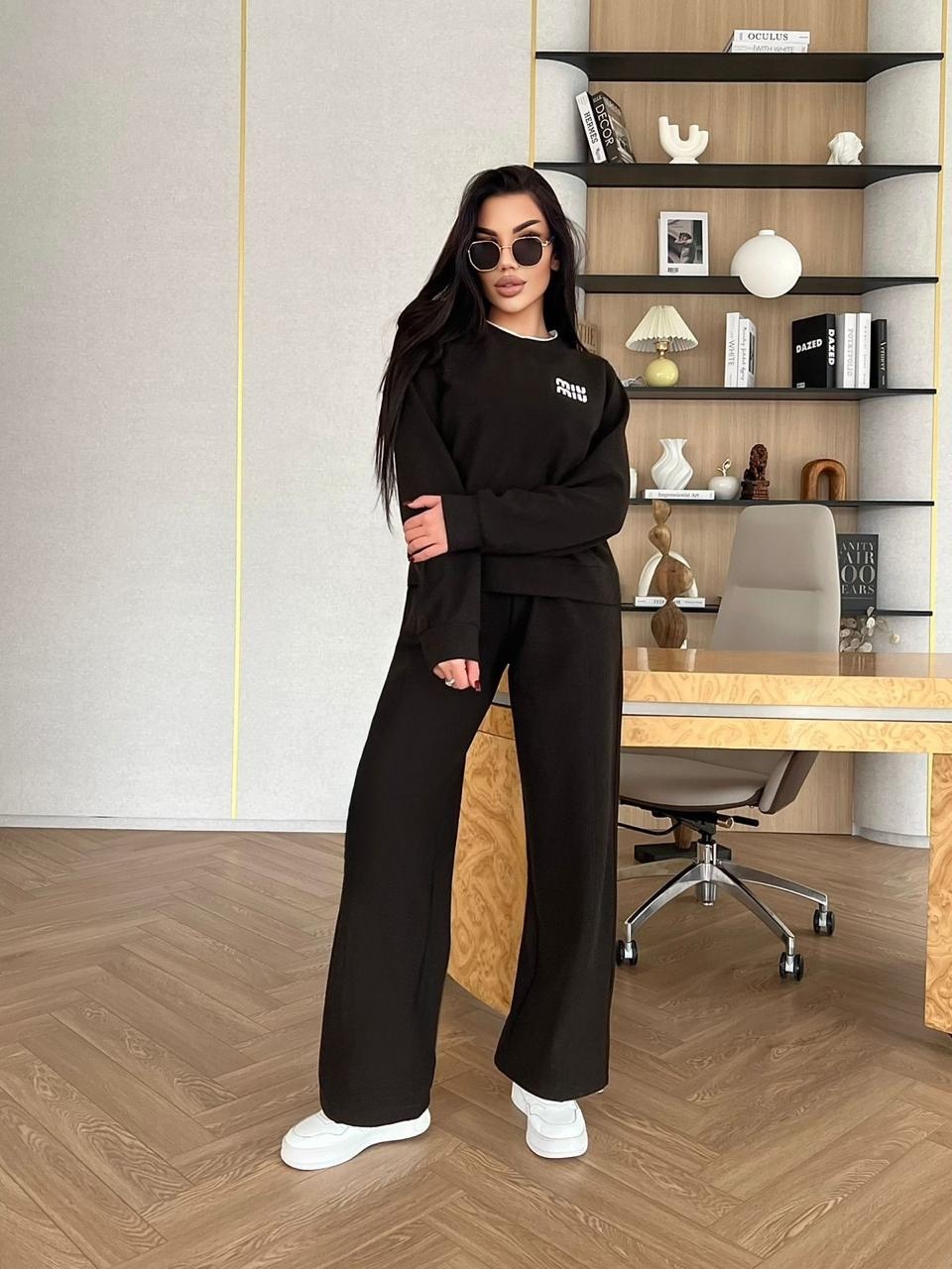 костюм базовый,женские костюмы,костюм на флисе,костюм трикотажный,костюм с брюками