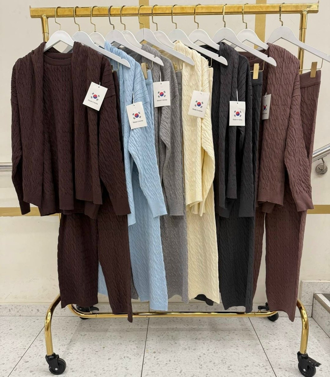 трикотажные костюмы,вязаный костюм женский,вязаные костюмы,теплый вязаный костюм,теплый костюм