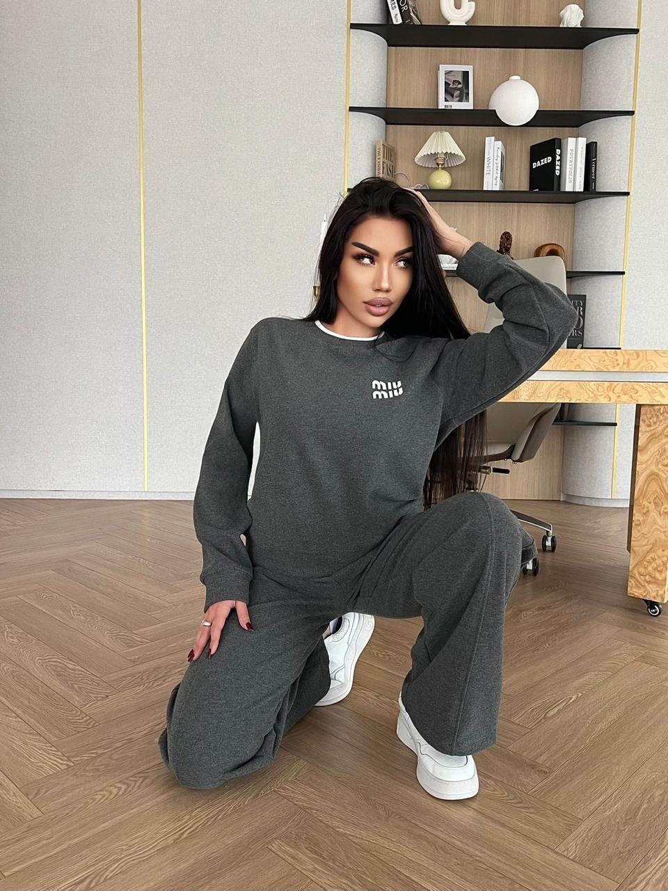 костюм базовый,женские костюмы,костюм на флисе,костюм трикотажный,костюм с брюками