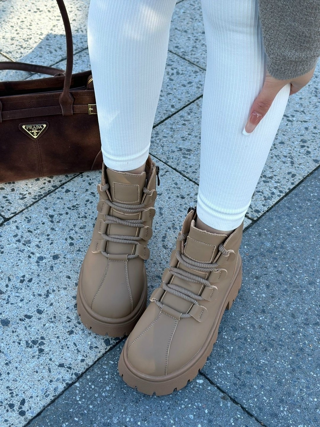 женские ботинки,,женская ,ботинка женские зимние,бежевые ботинки