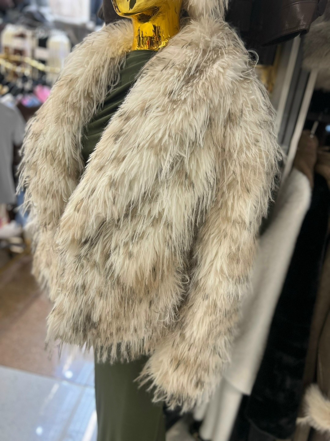 меховая куртка,пальто из искусственного меха,женская шуба,шуба искусственная,куртка из искусственного меха