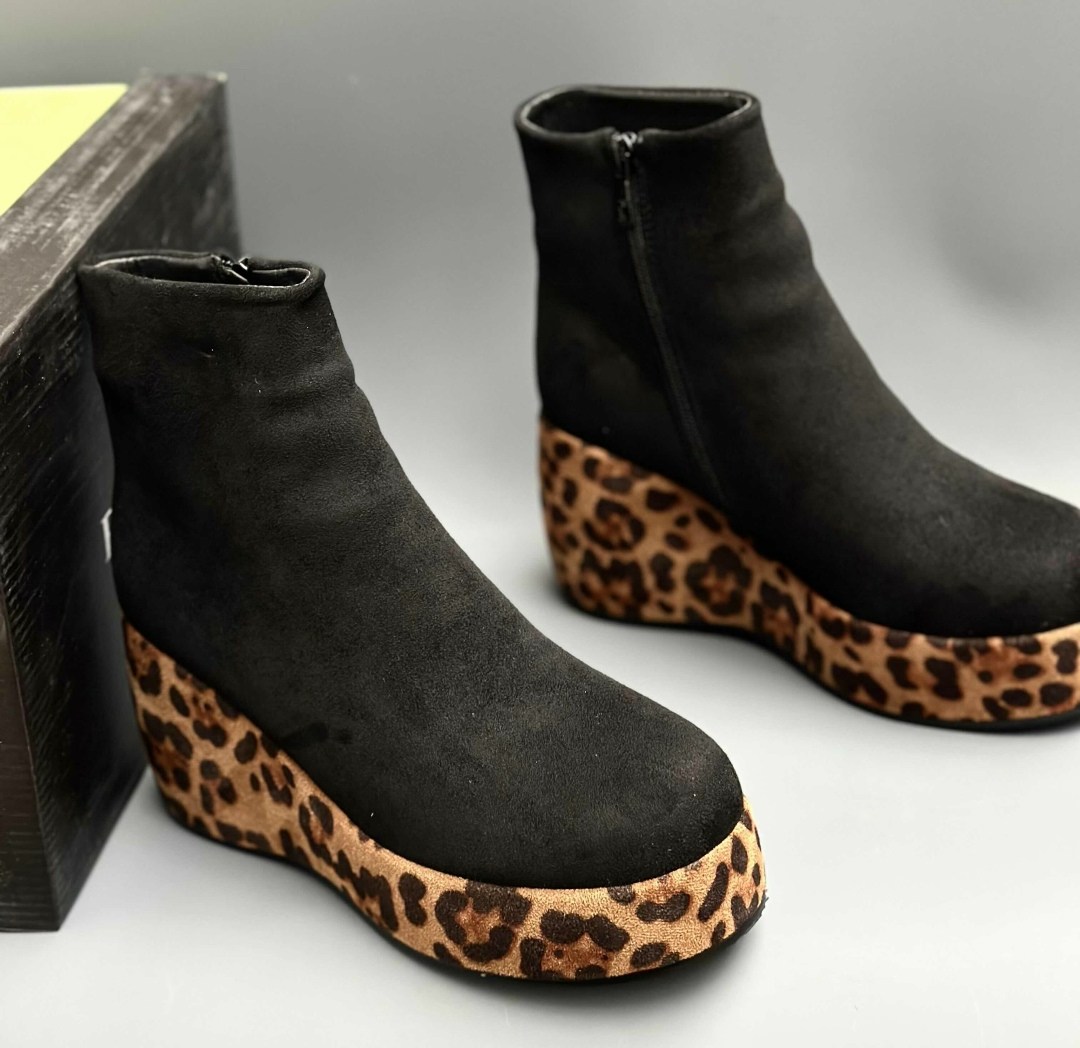 леопардовые ботинки,,женские ботильоны,ботильоны на танкетке,леопардовые сапоги