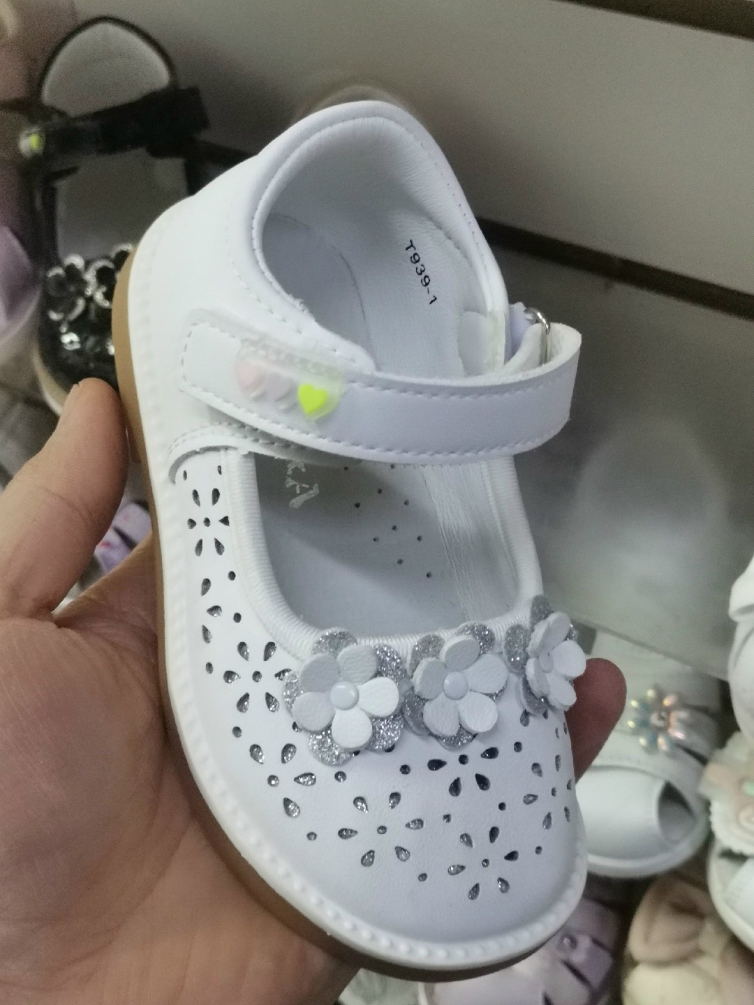 капитошка сандалии для девочек,сандалии капитошка для девочки молочного цвета,босоножки капитошка для девочки,сандали капитошка,сандалии для девочек