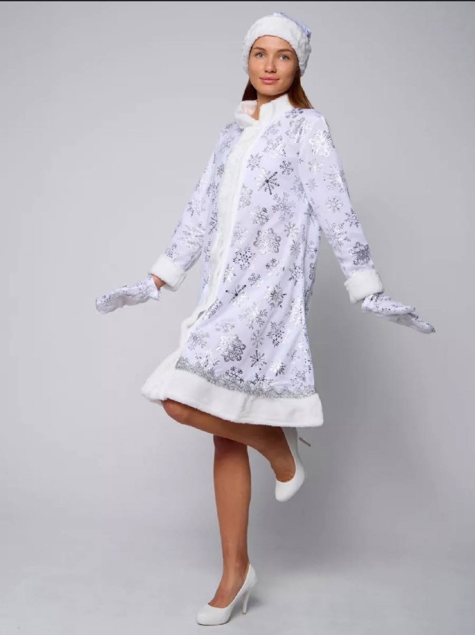 варежки снегурочки,карнавальные костюм снегурочка,костюм снегурочки белый,костюмы снегурочки,снегурочка костюм